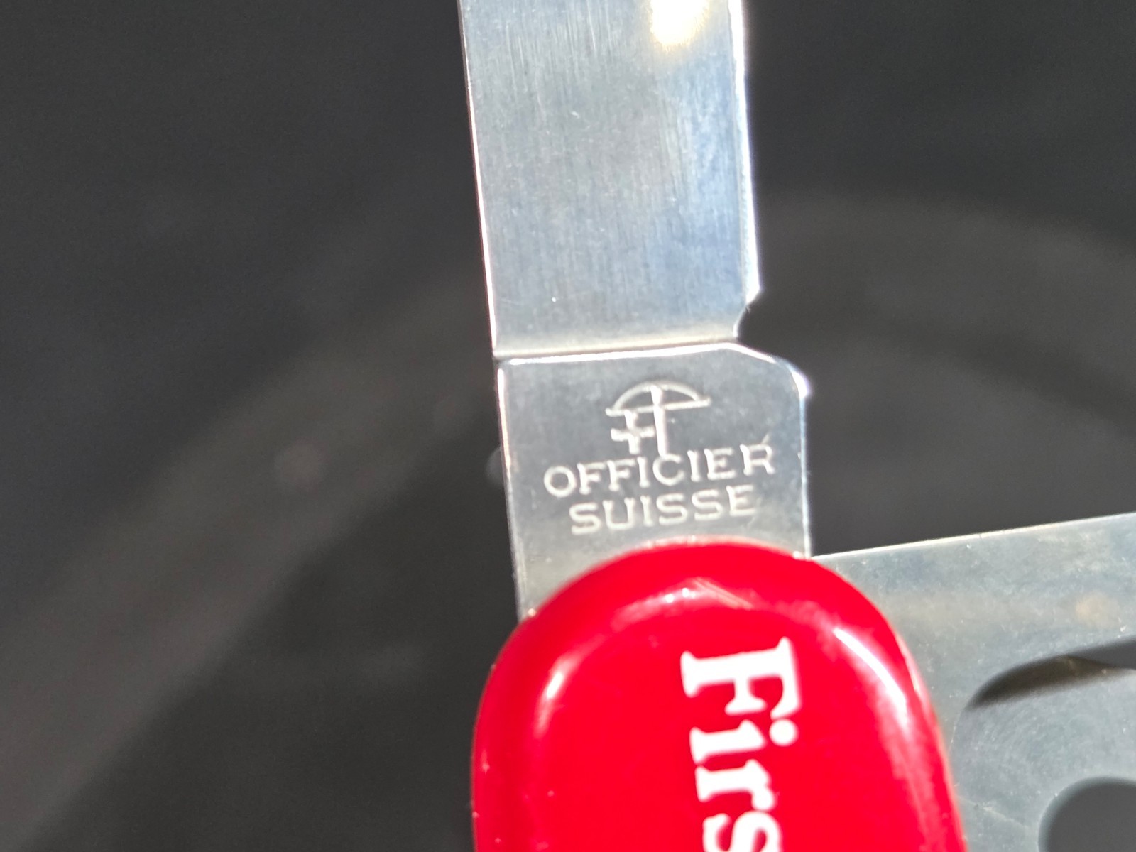 Victorinox Swiss Army Knife Red Multi Tool Scissors Saw Corkscrew 13 Tools