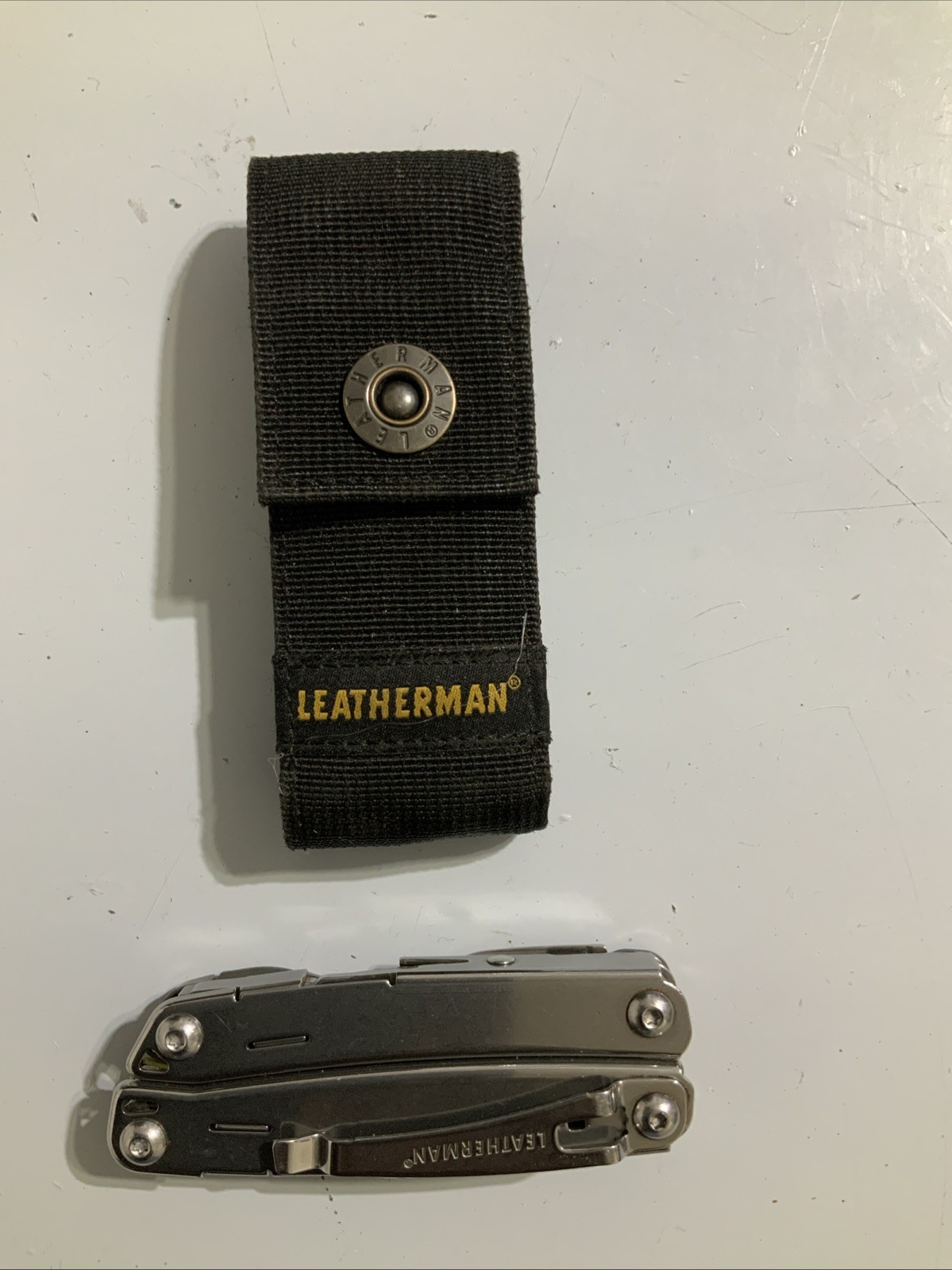 LEATHERMAN SIDEKICK® 14 Tool Stainless Steel Multi-Tool Green w/ Sheath – V10