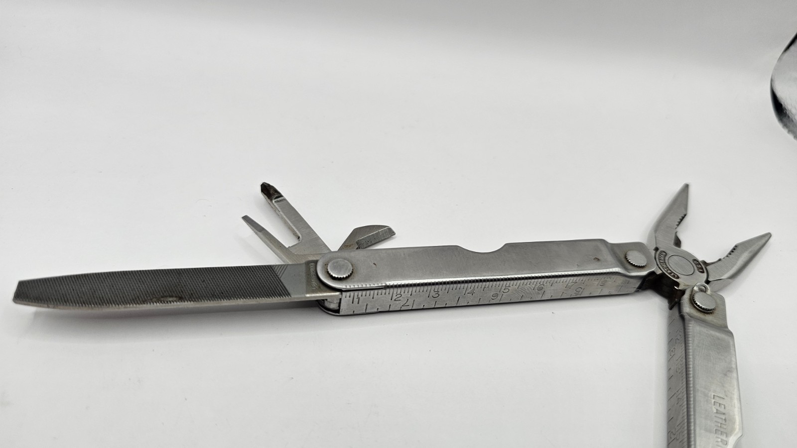 LEATHERMAN Multi Tool USA MADE In Portland, Oregon 1325473 used No Case
