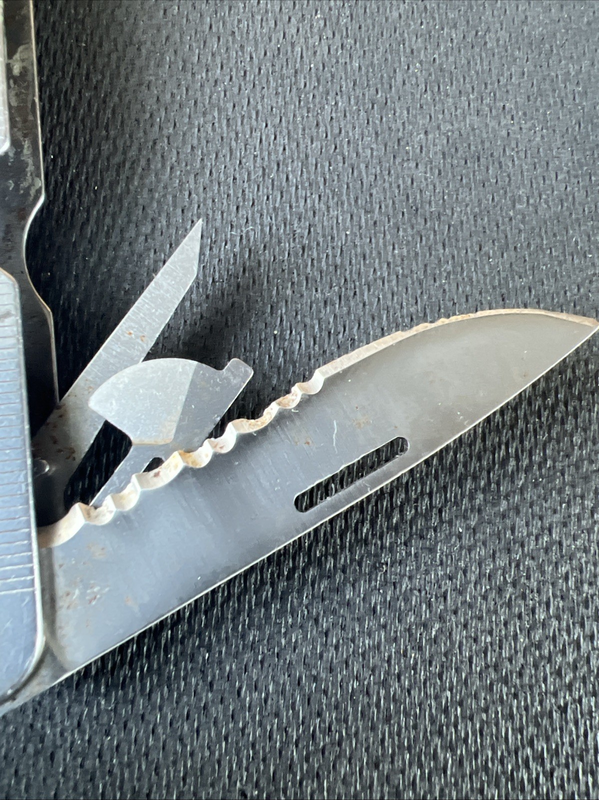 SOG PowerLock Multi-Tool Pocket Knife Pliers Serrated 🔥