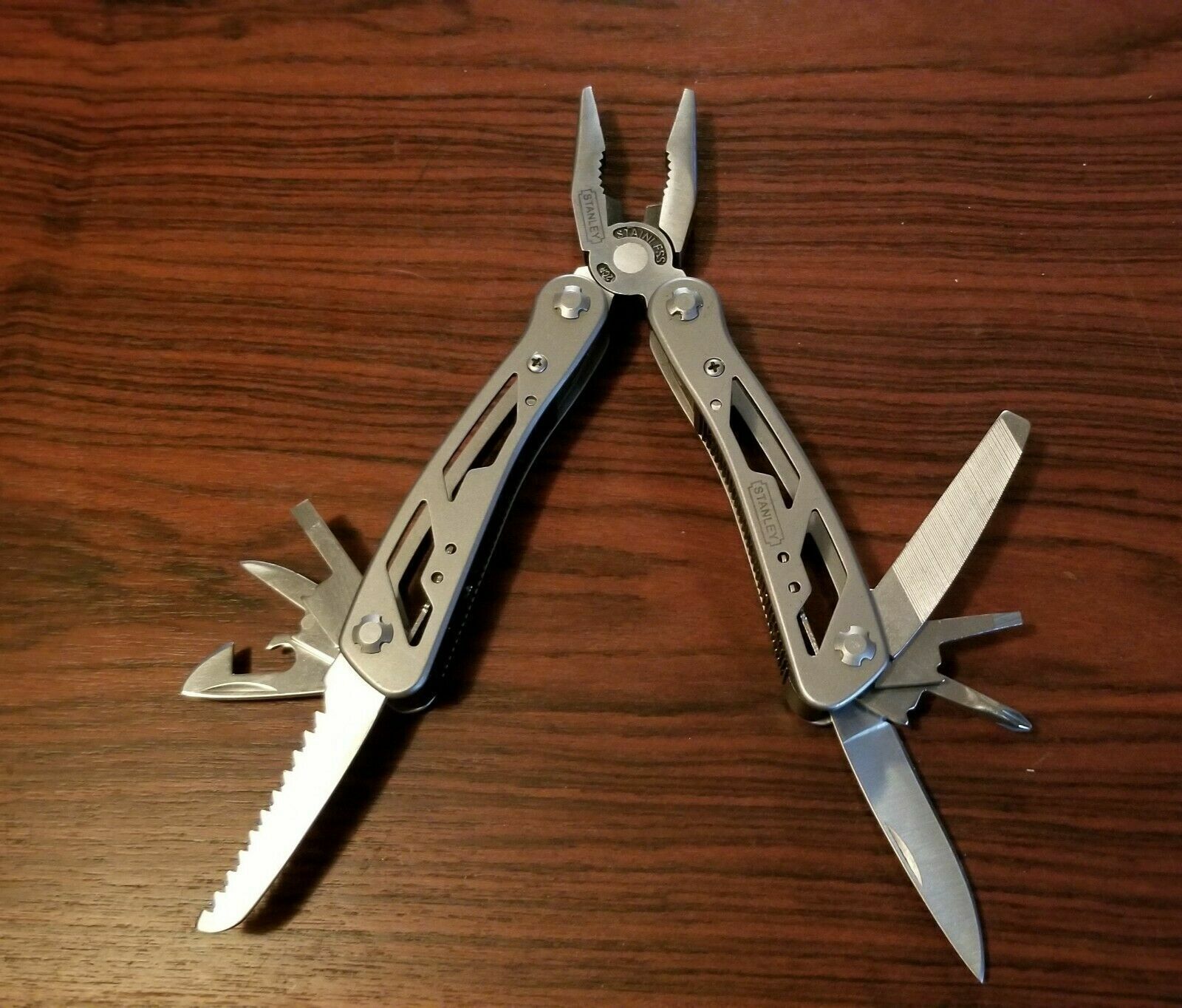 Stanley Stainless Multi Tool Extra Heavy Duty 2CR Knife Screwdriver Saw