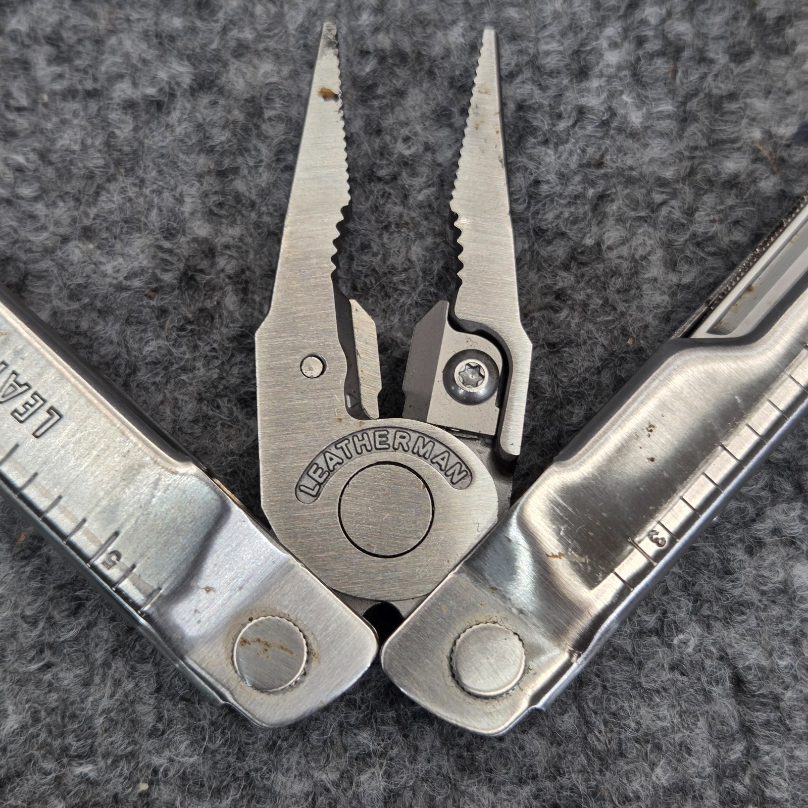Vintage Leatherman Rebar Black with LEATHER sheath multi-tool Excellent USA