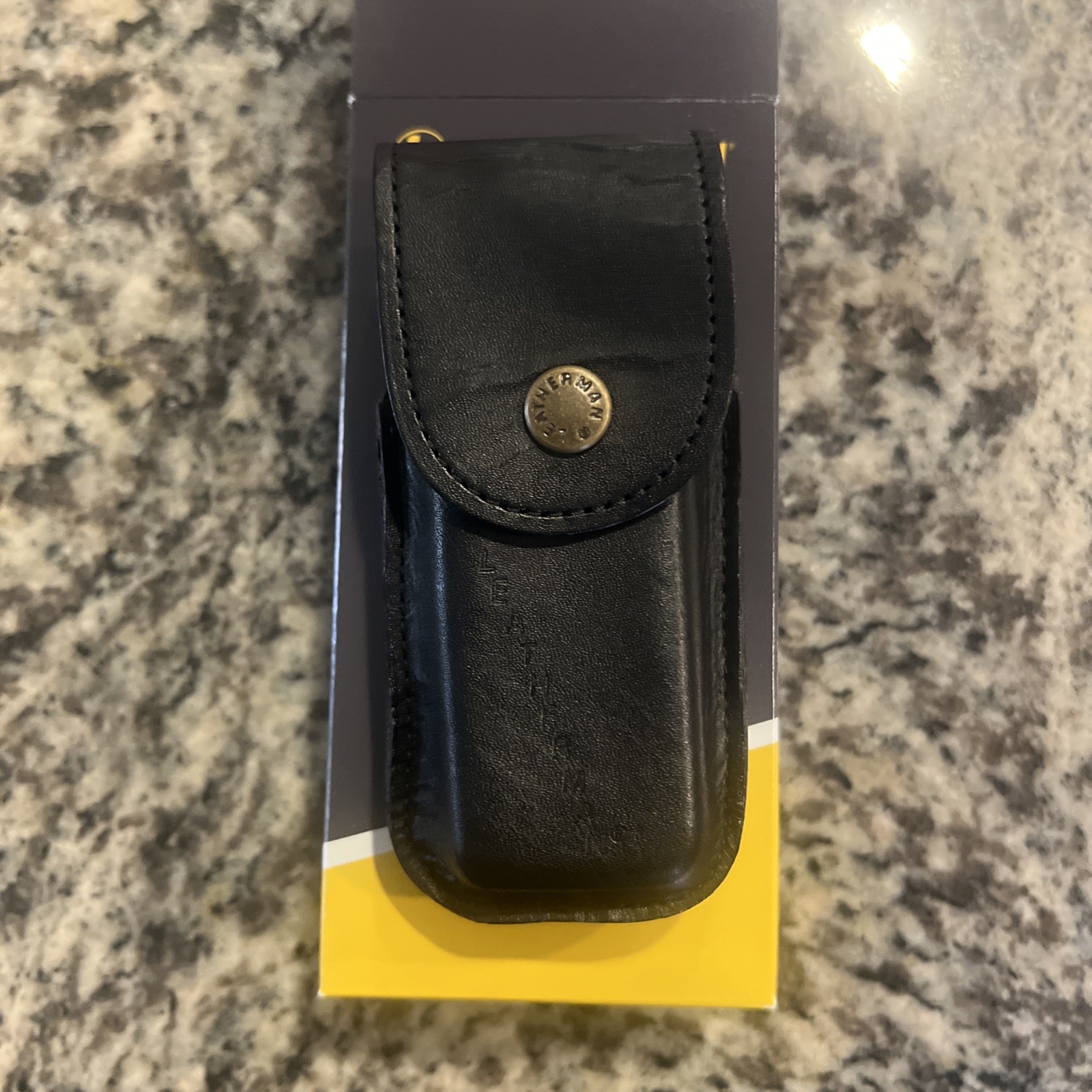 LEATHERMAN Heritage Leather Sheath for Multi-Tools, Black, Medium new open box
