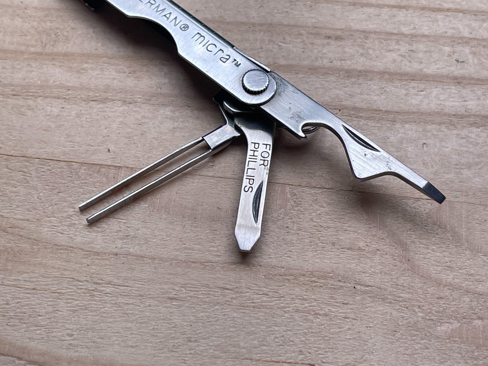 Leatherman Micra Stainless Steel Multi-tool Knife 11/99 Pat Pend.