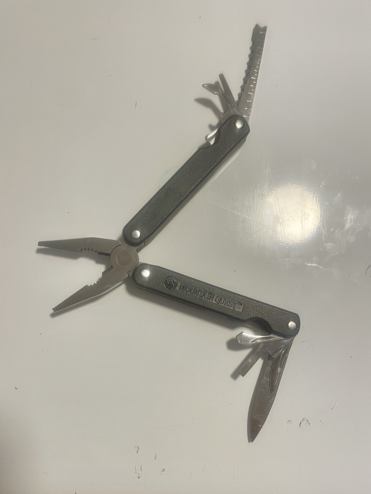 Multi Tool Mountain Quest Stainless Steel Utility Tool