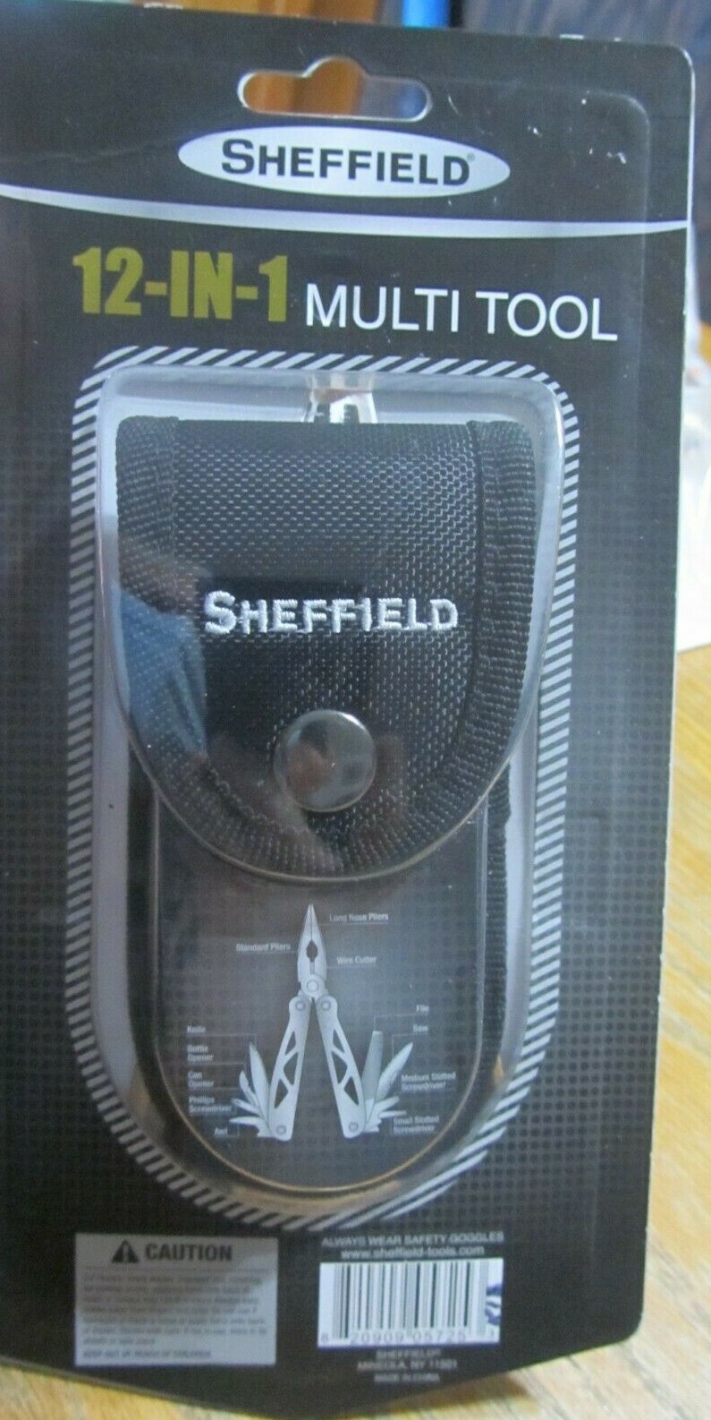 K18 NIP Genuine Sheffield 12-N-1 Multitool & Sheath, Stainless #5725