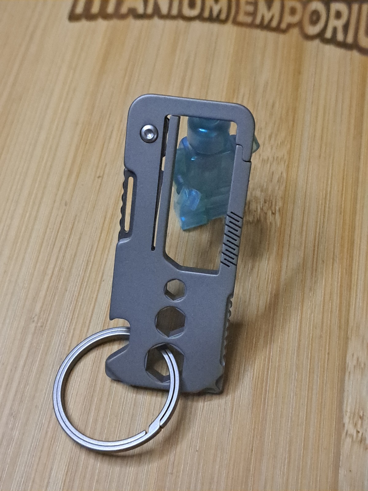 EDC Titanium Carabiner Multi-Tool