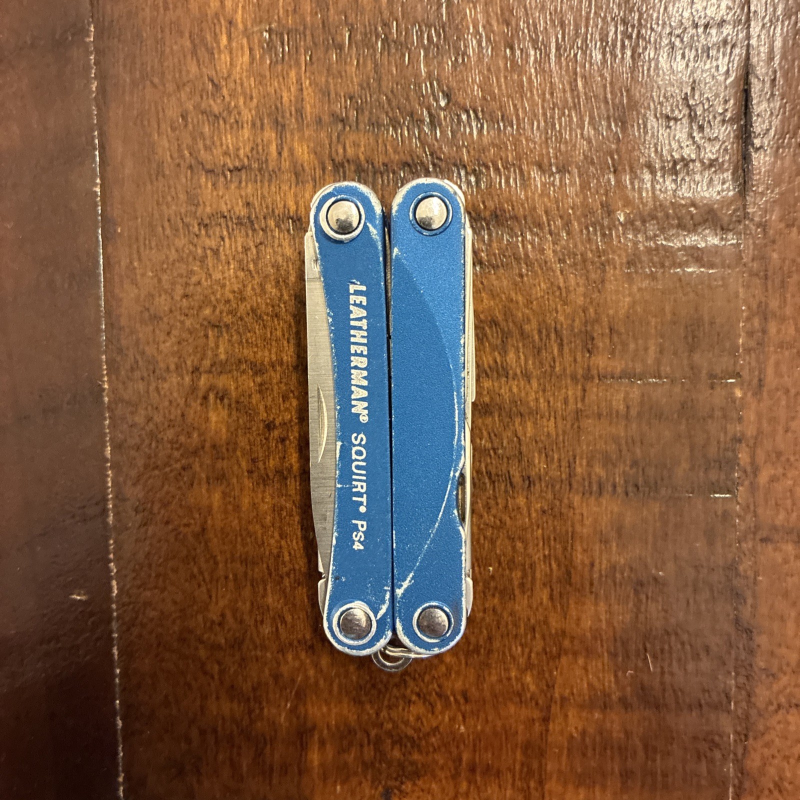 Leatherman Squirt PS4 Multi Tool, Knife, Pliers – Blue – Pat Pend – Excellent