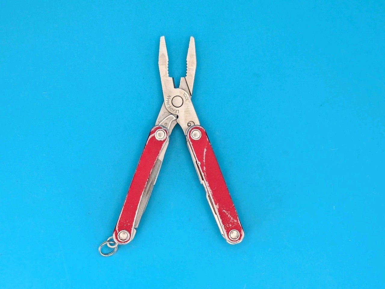 Leatherman SQUIRT PS4 Multi-Tool With Pliers Scissors Knife RED!