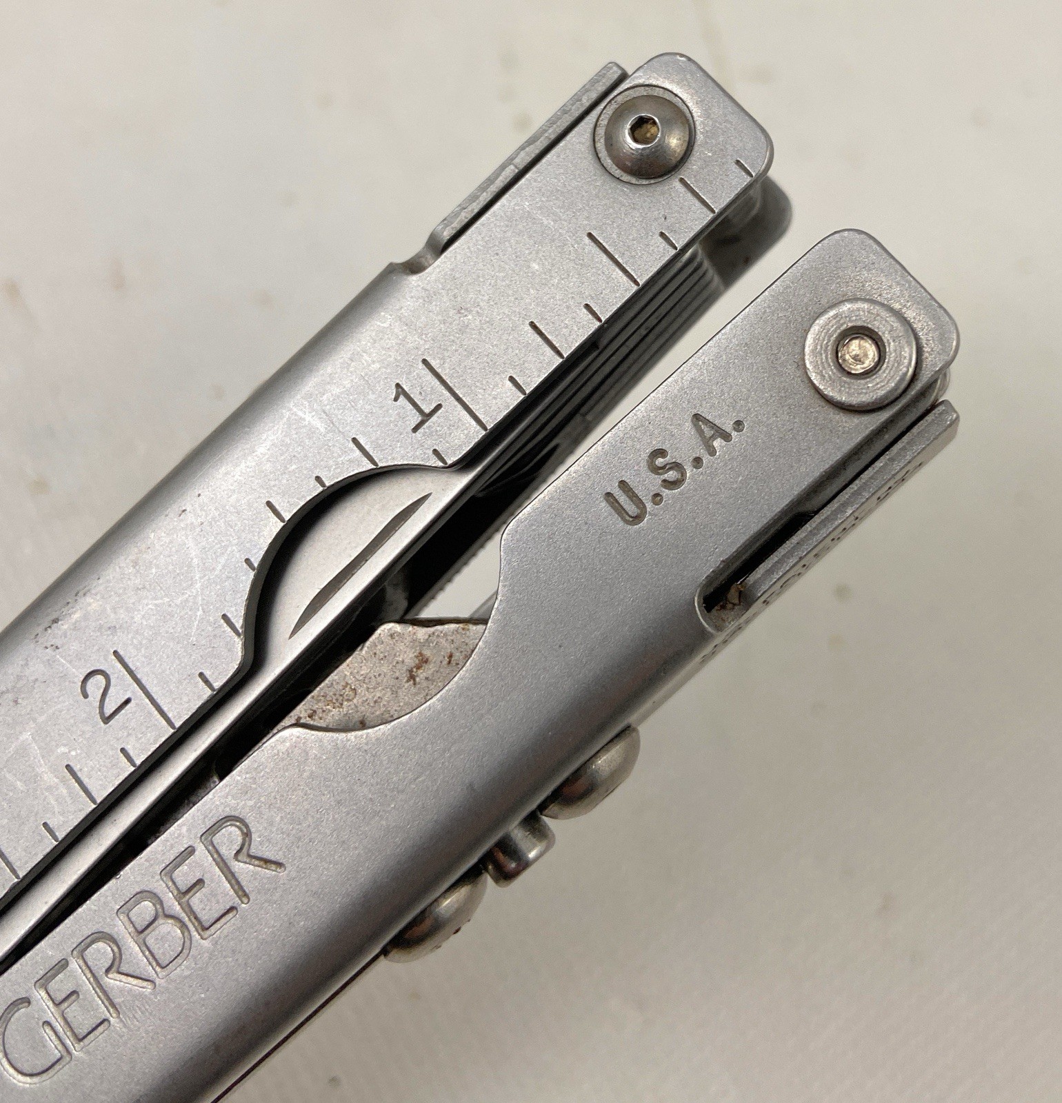 🌟Gerber USA MP400 Blunt Nose Multi-Tool, Pliers, Knife, **BROKEN CAN OPENER**