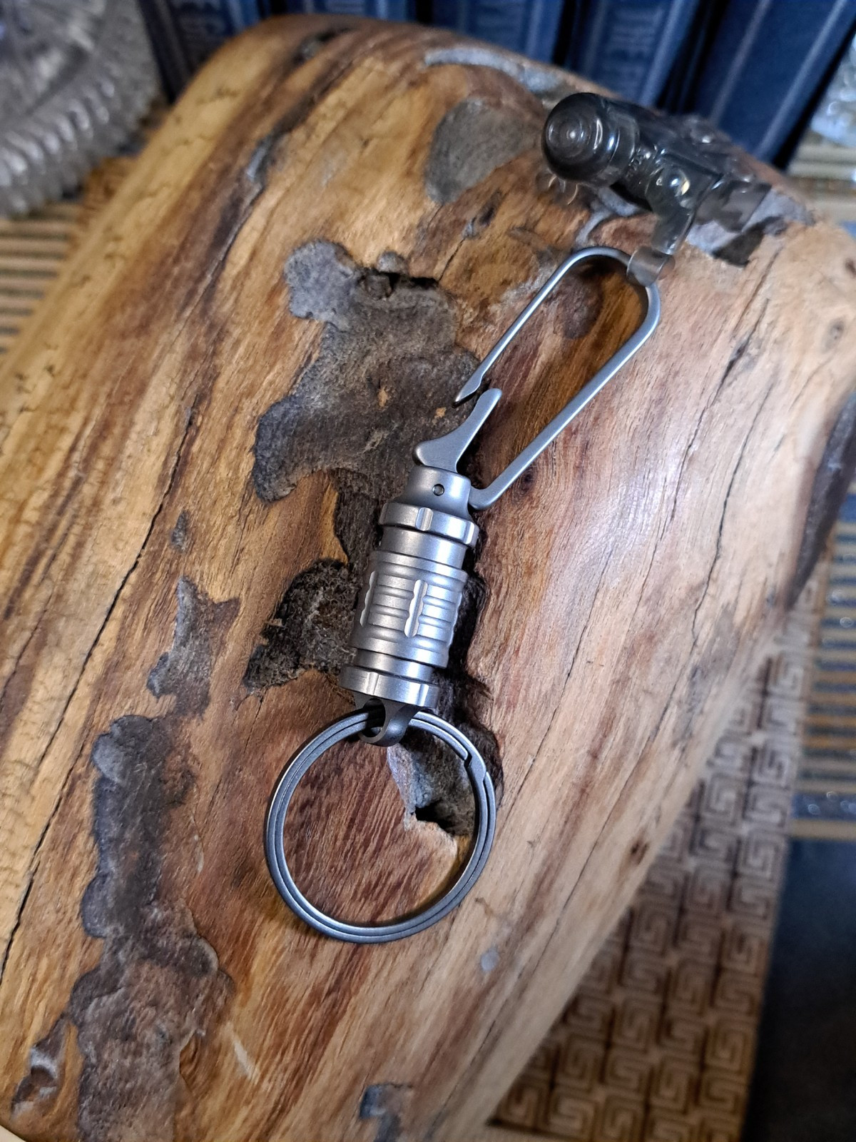 EDC Titanium Keychain Belt Loop Clip Quick-Release With Built-in Box Opener