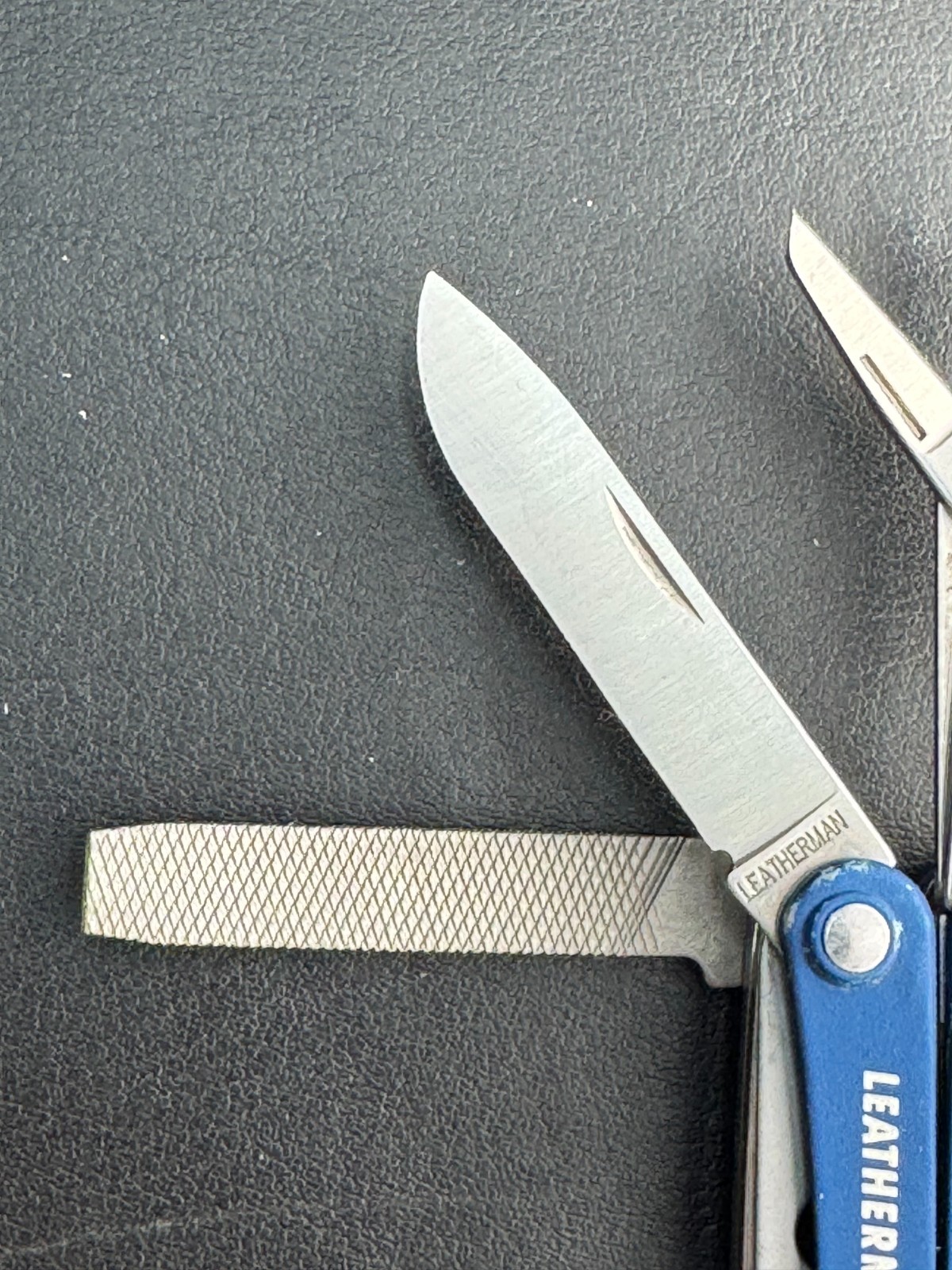 Leatherman Squirt PS4 Multi Tool, Knife, Pliers – Blue