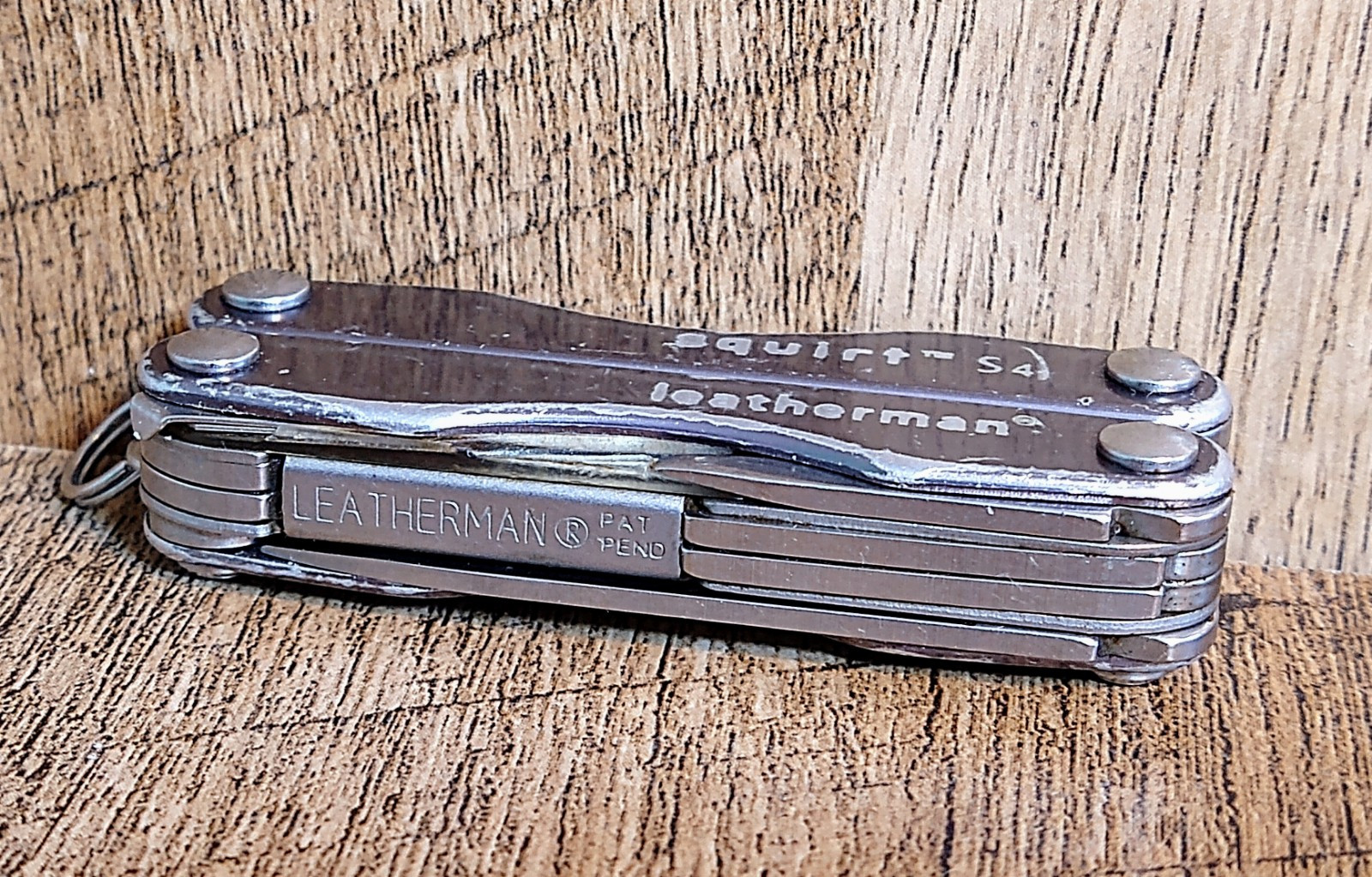 Leatherman SQUIRT S4 GRAY/SILVER Multi-Tool (Retired Model) – All Tools Good!