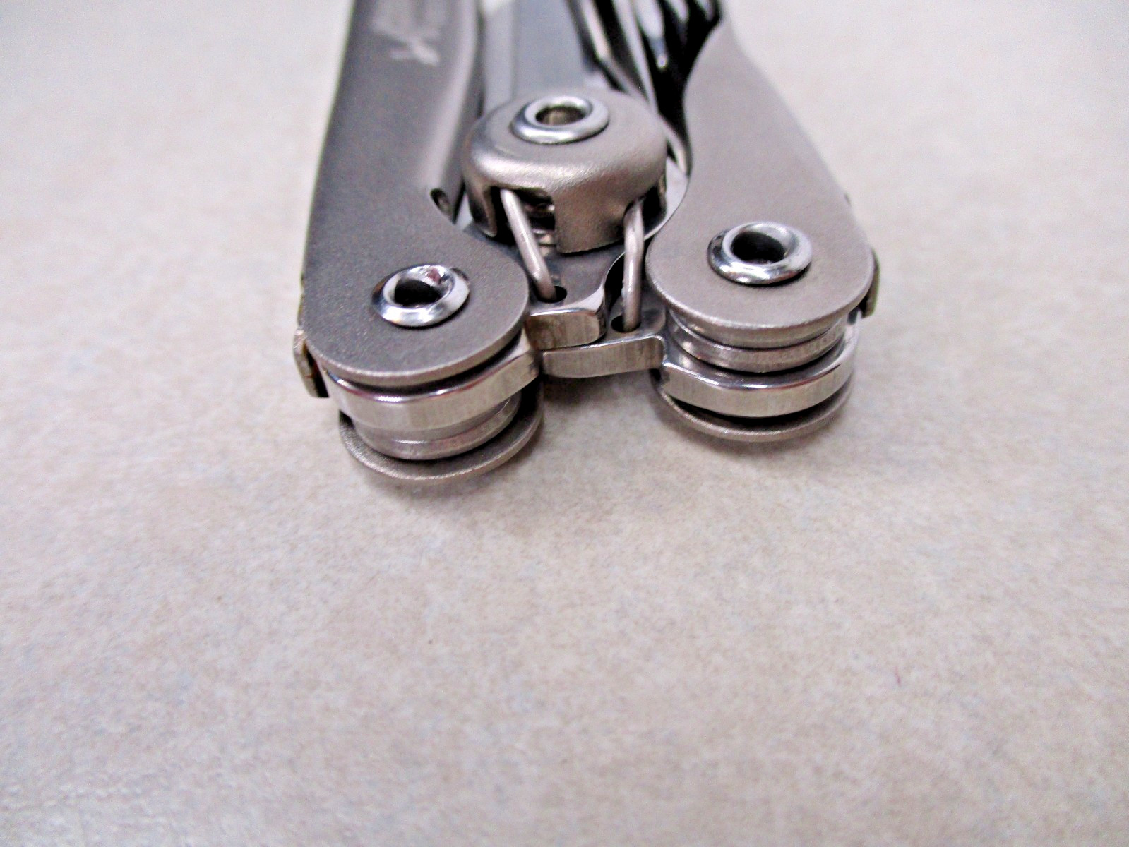 Vintage Schrade USA Tough Chip ST2 Folding Multi Tool Multitool Scissors Knife
