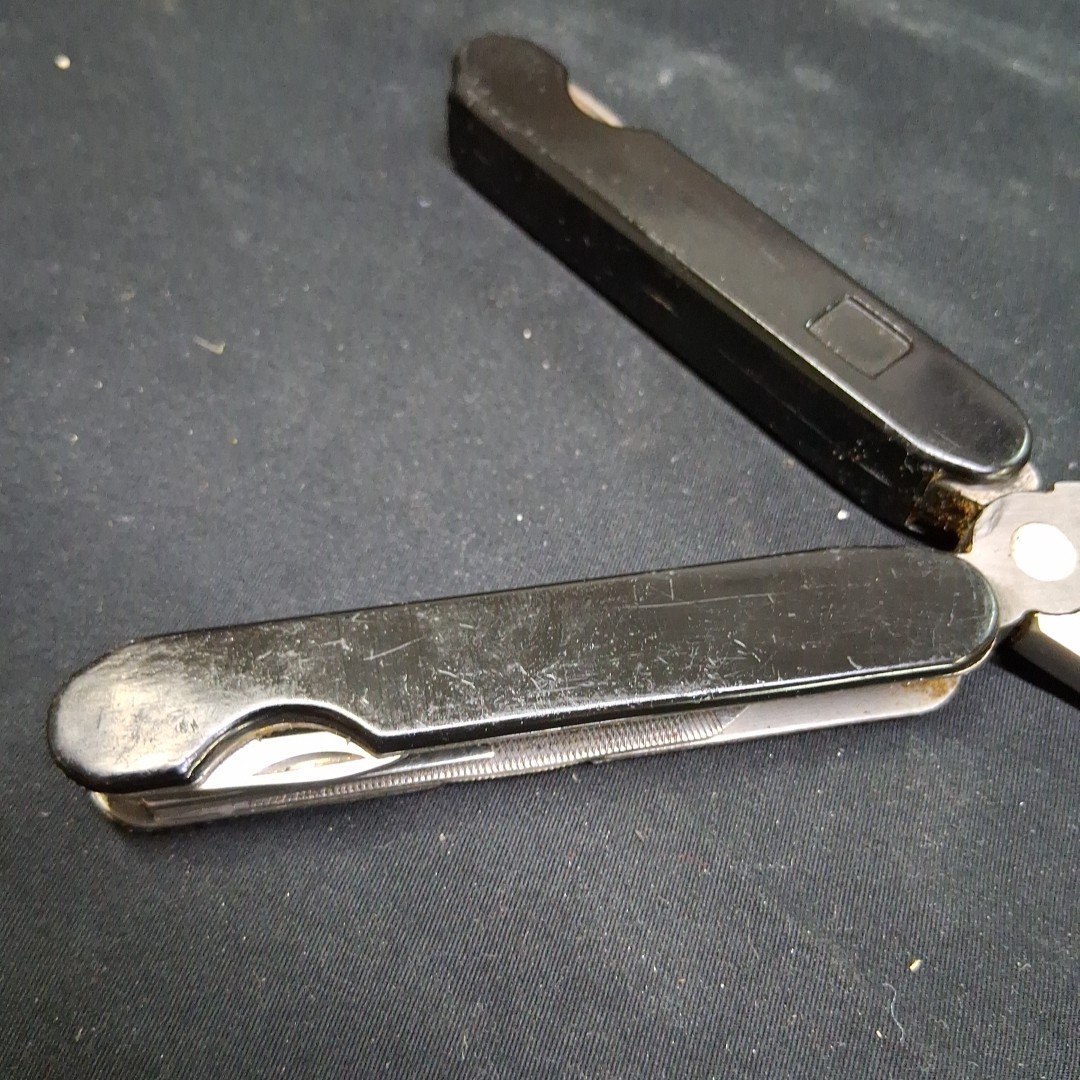 Black Handle Stainless Steel Folding MultiTool