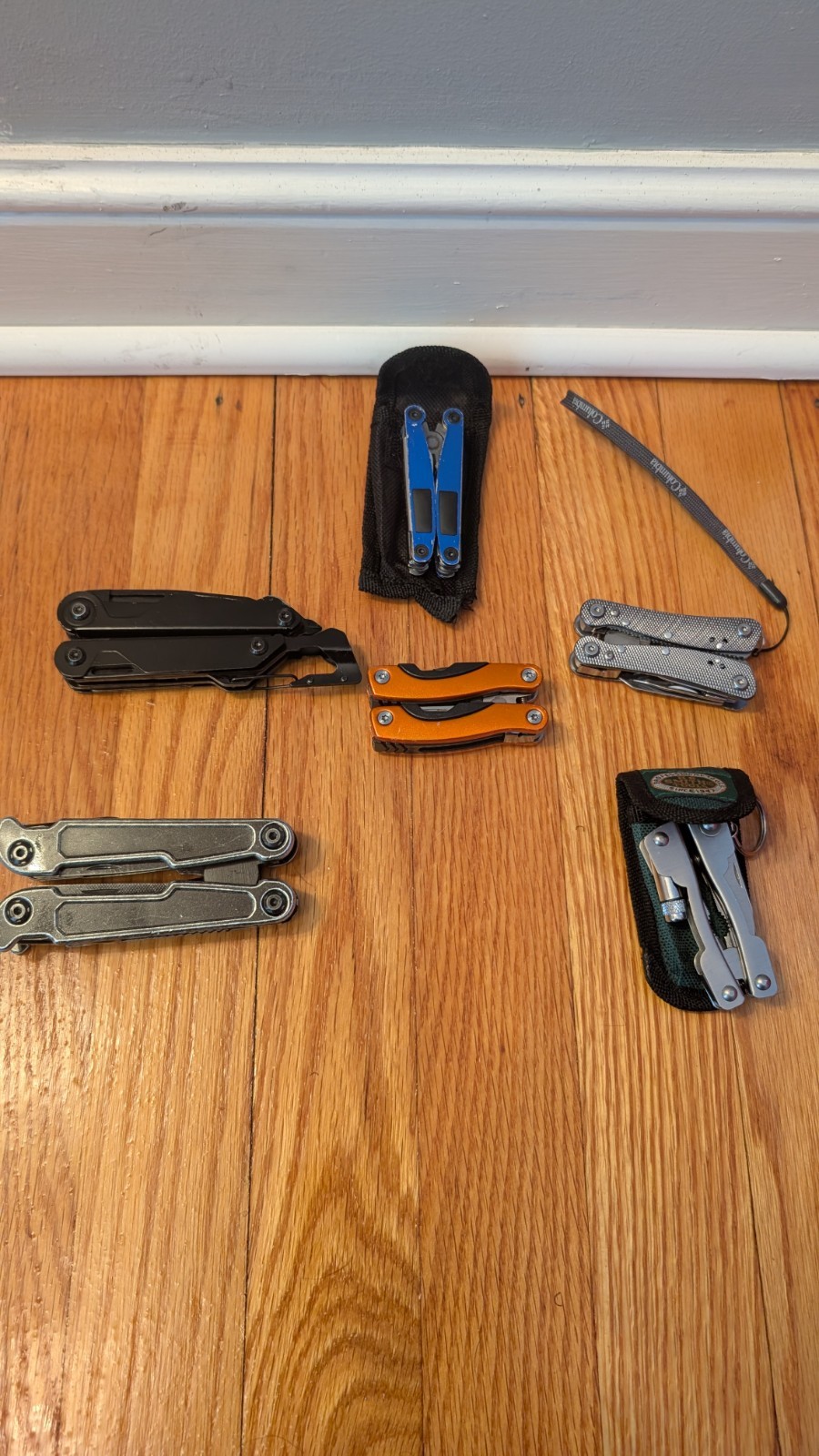 Lot of 6 Multi Tools – L.L.Bean Columbia Hyper Tough ArmorAll – Mini EDC Pliers
