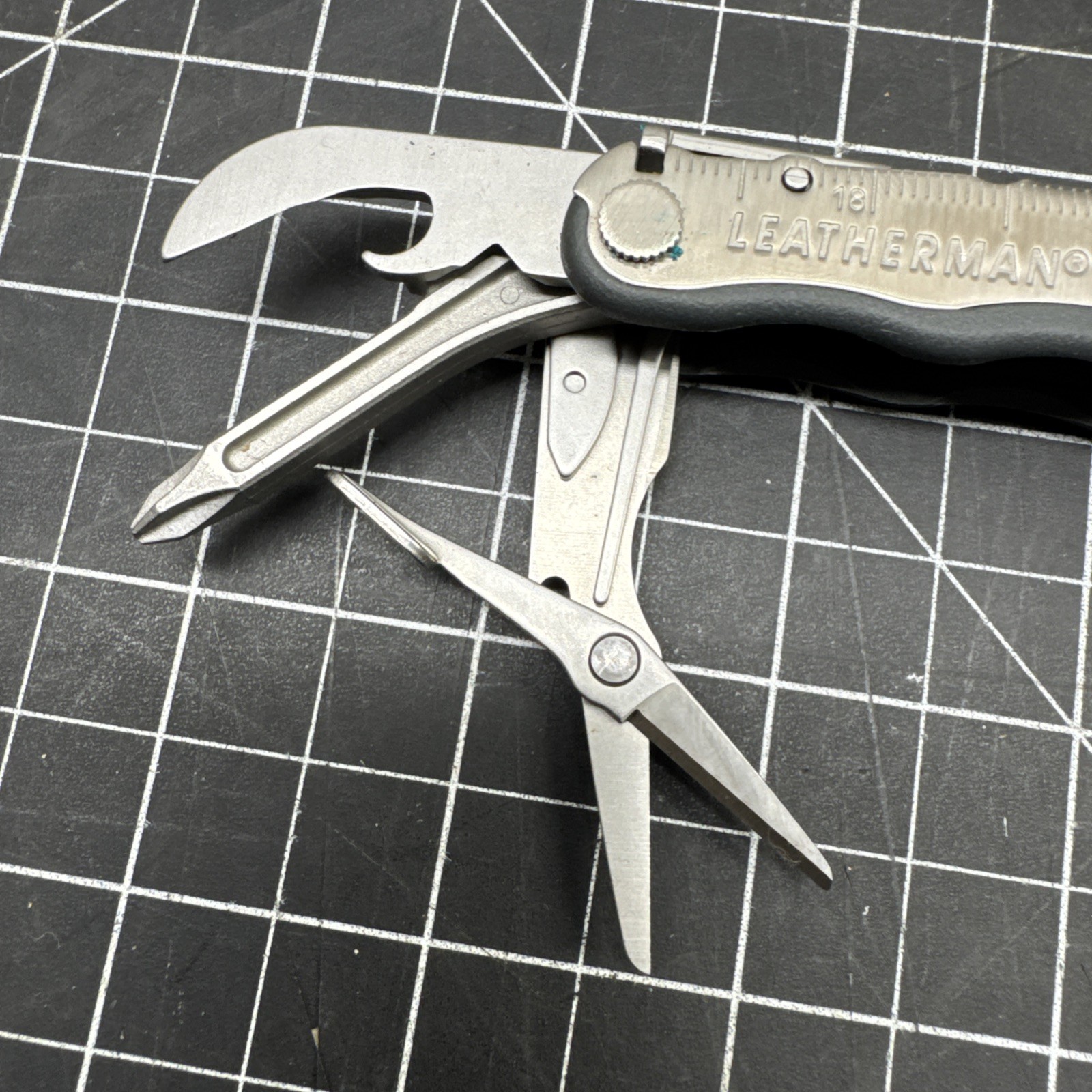 Leatherman Fuse Multi Tool with Case – Tools Lightly Used H2