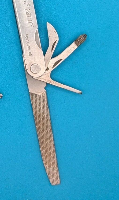 Leatherman PST 2 Multi Tool! 09/03 date stamp! Fast Shipping!