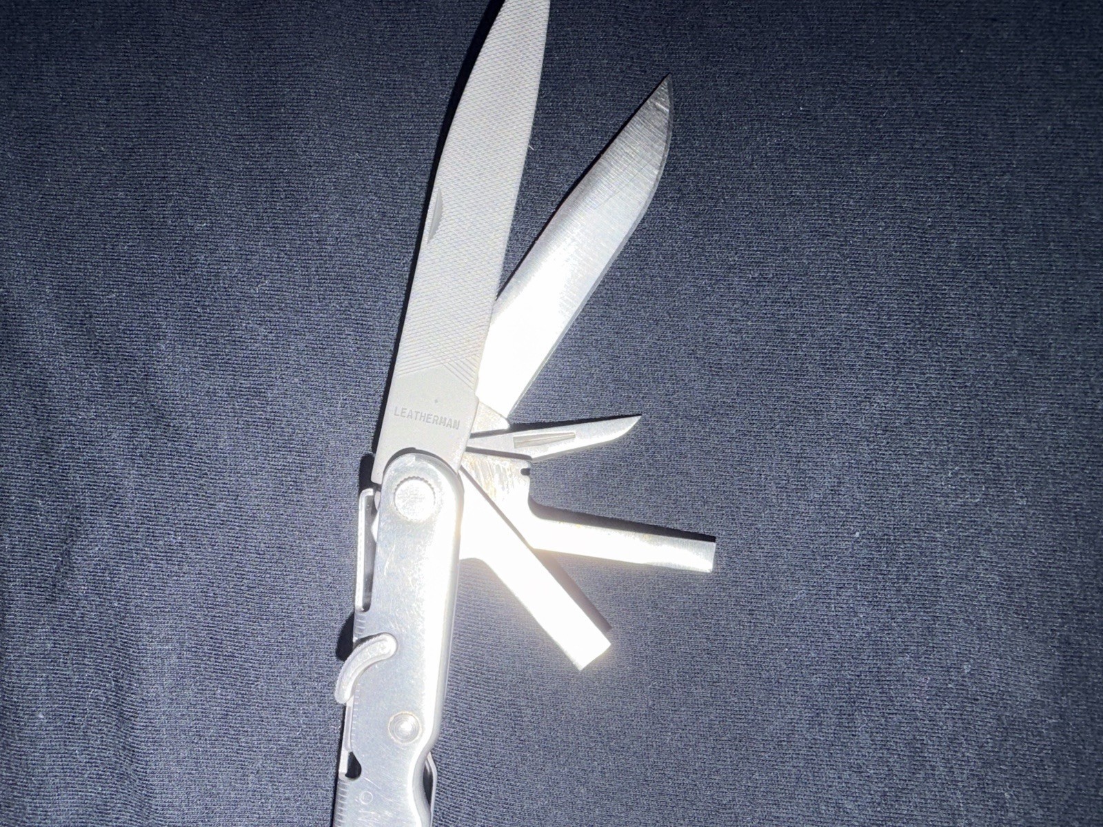 Leatherman Super Tool 200 Multi-Tool Knife w/ Sheath – Pat Pend