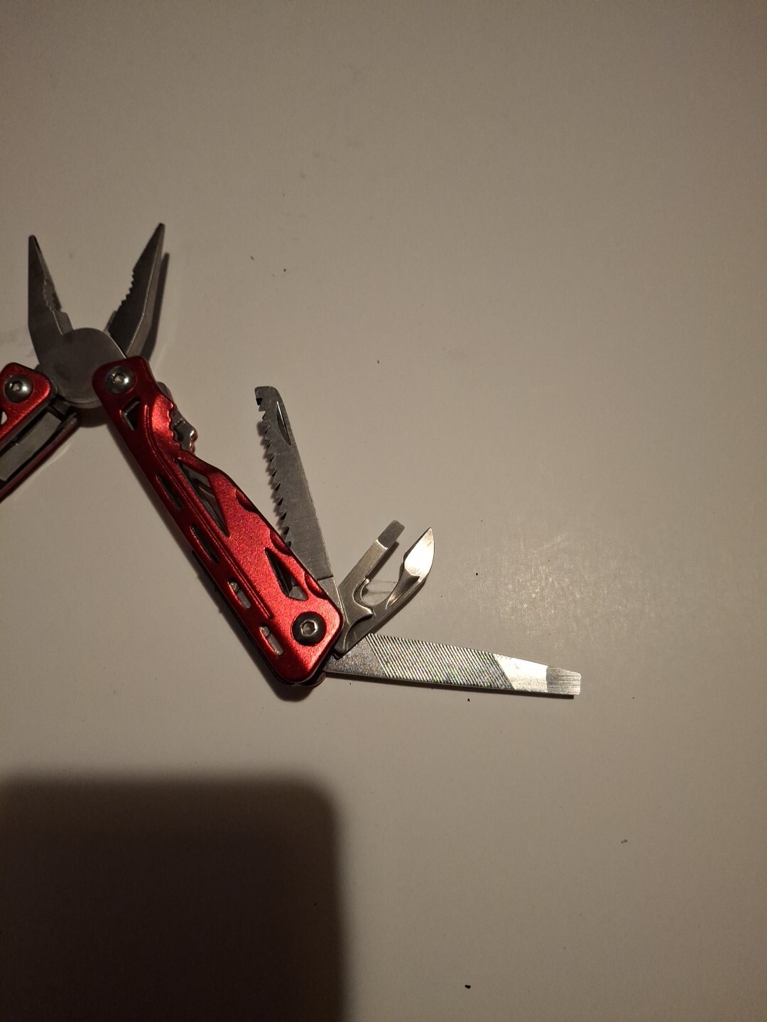 Snap-On Multi-Tool Red 14 in 1 Tool Knife Pliers Drivers Camping Hiking EDC