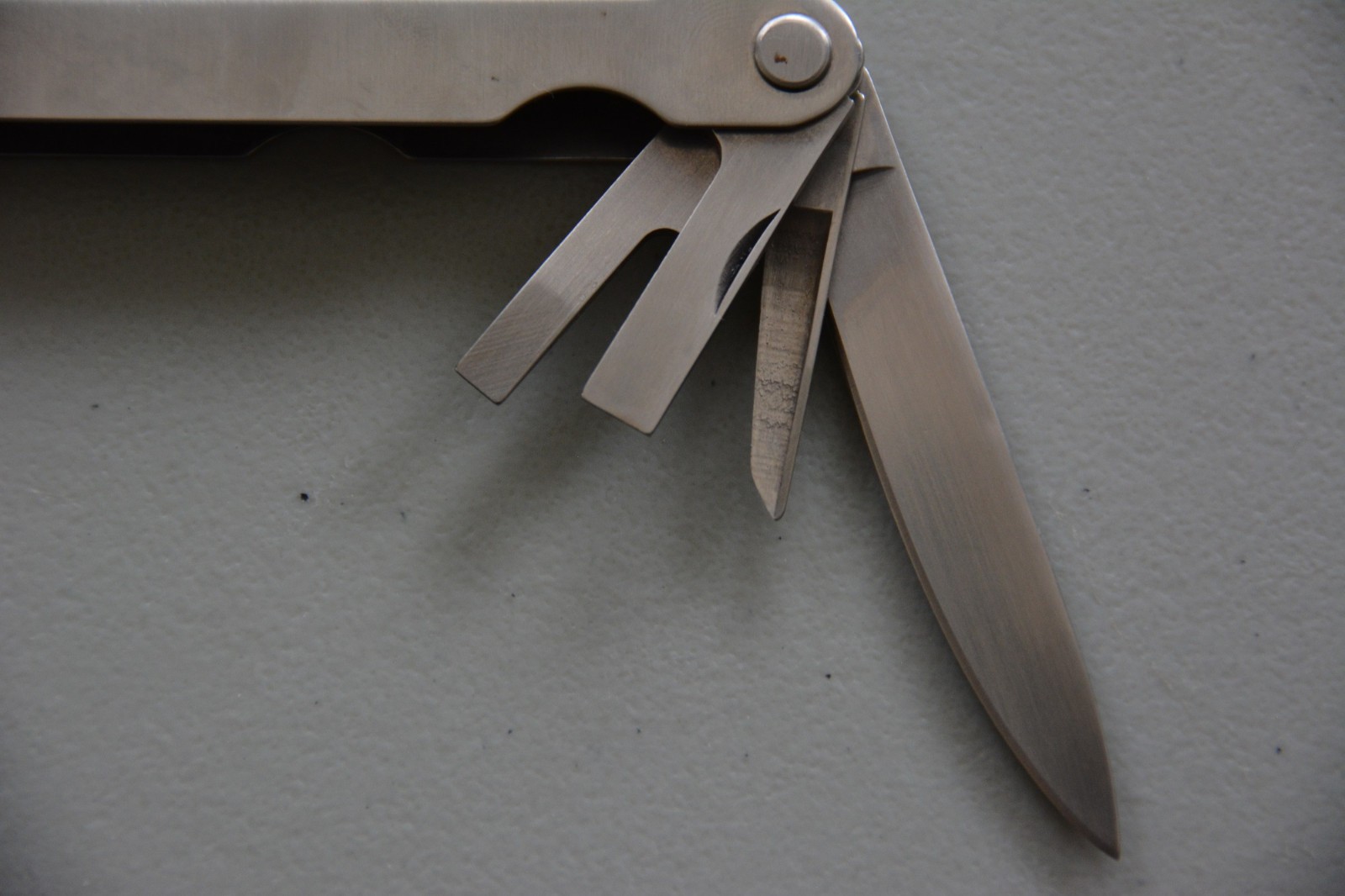 Vintage Leatherman Pocket Survival Tool PST Multi-Tool with Leather Sheath