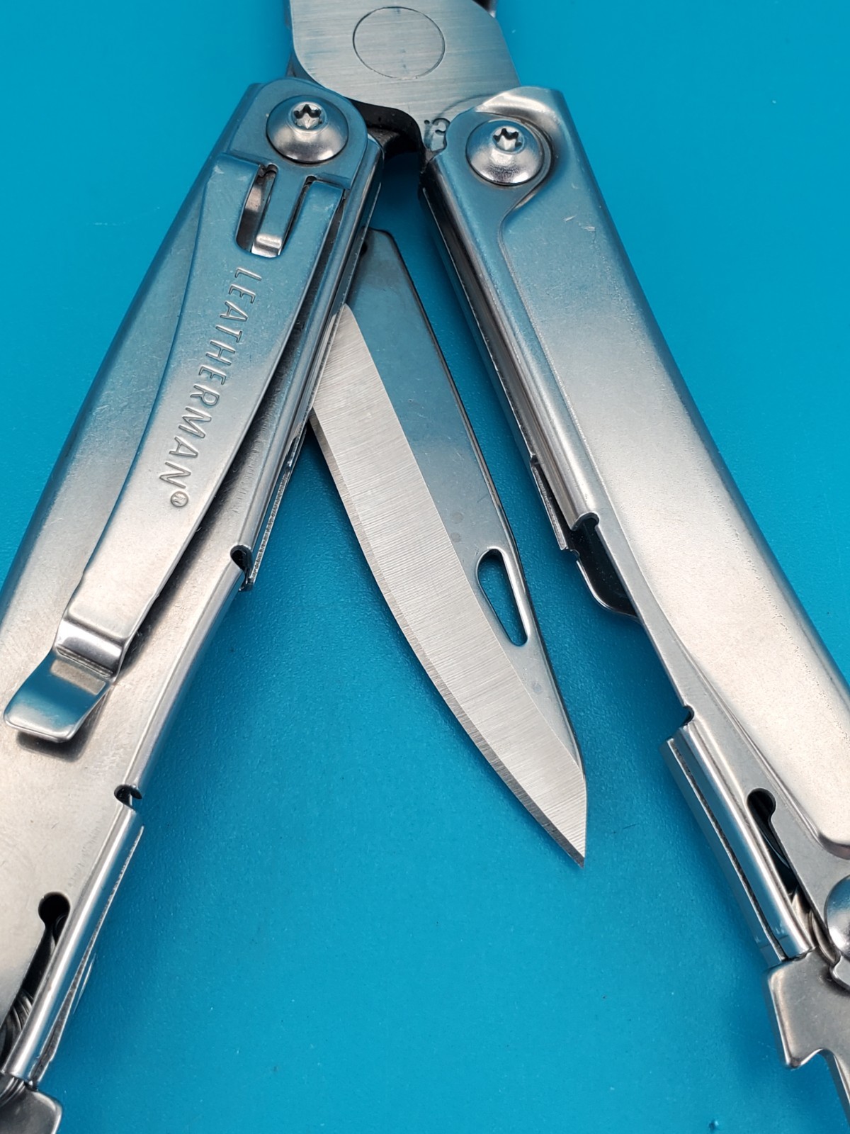 Leatherman Rev 3.8″ Multi-Tool, Stainless!