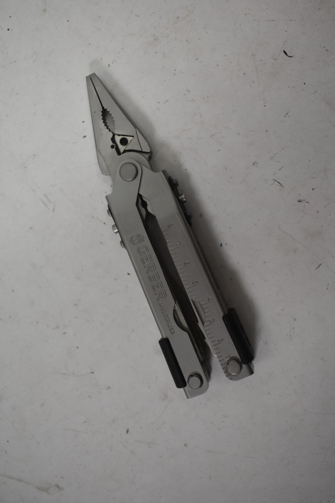 Gerber Multi Plier Multi Tool Pliers 12 In 1 6-5/8″ Opened MP600 Stainless Steel