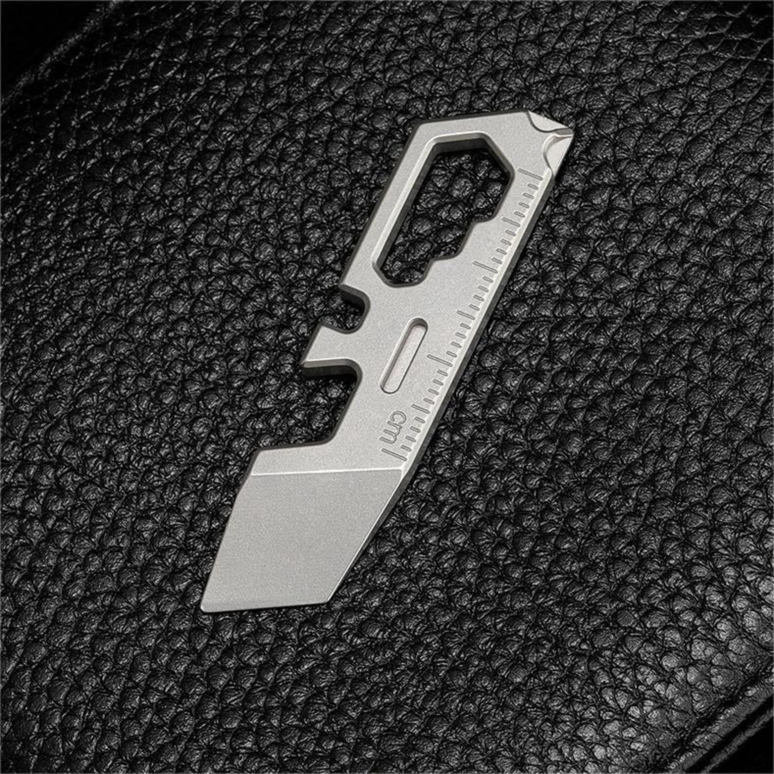 Mini Titanium Pry Bar Crowbar EDC Can Bottle Opener Screwdriver Wrench Keychain