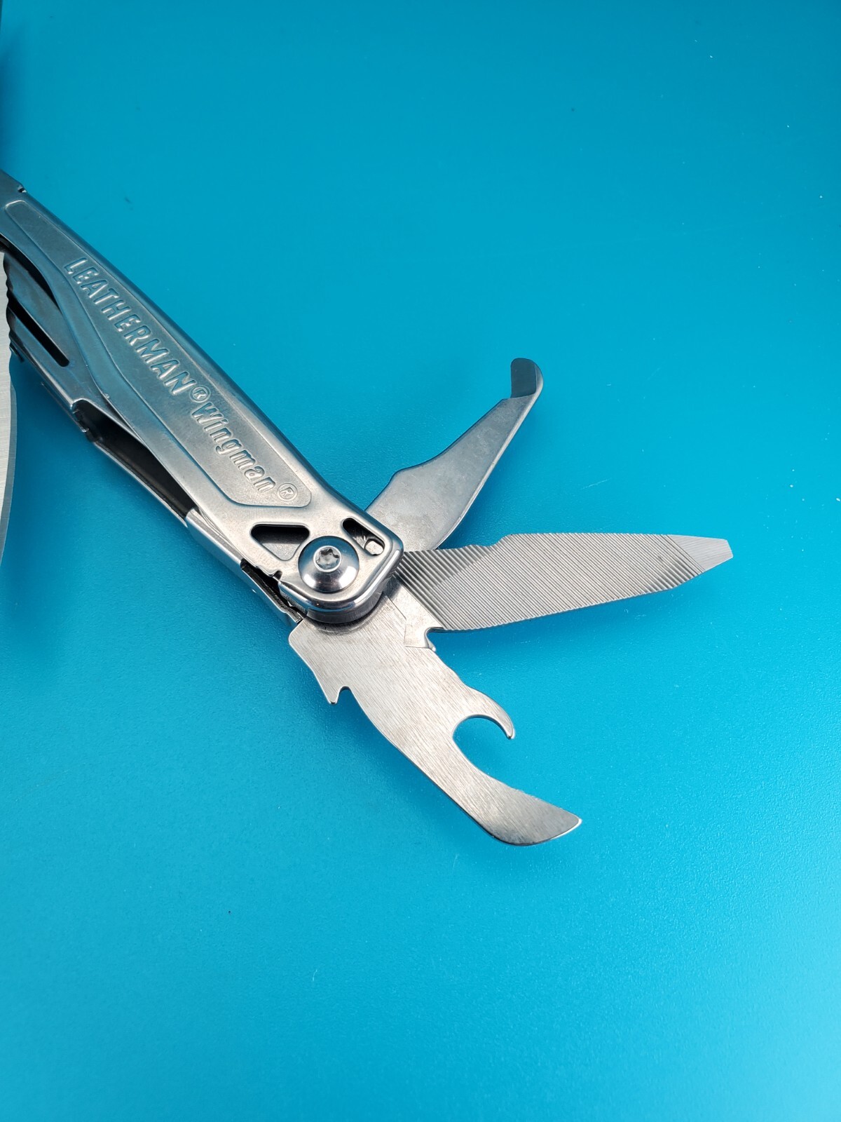 LEATHERMAN WINGMAN MULTI-TOOL! WITH SHEATH! FREE SHIPPING!