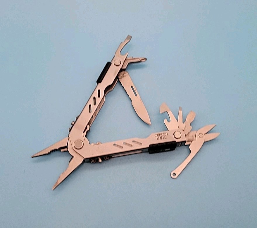 Gerber USA MP400 Compact Sport Multi-Plier Multi-Tool w/ Fiskars Scissors