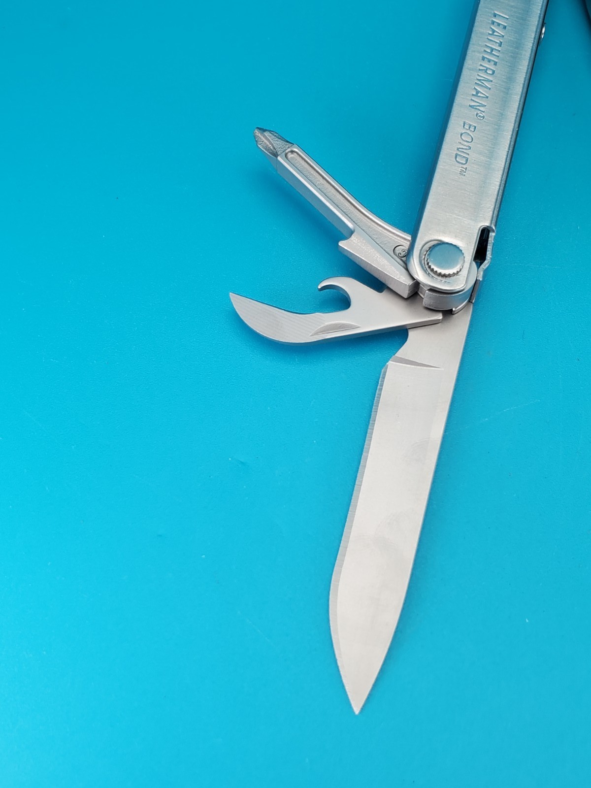 LEATHERMAN Bond Multitool, Stainless Steel Everyday Tool!