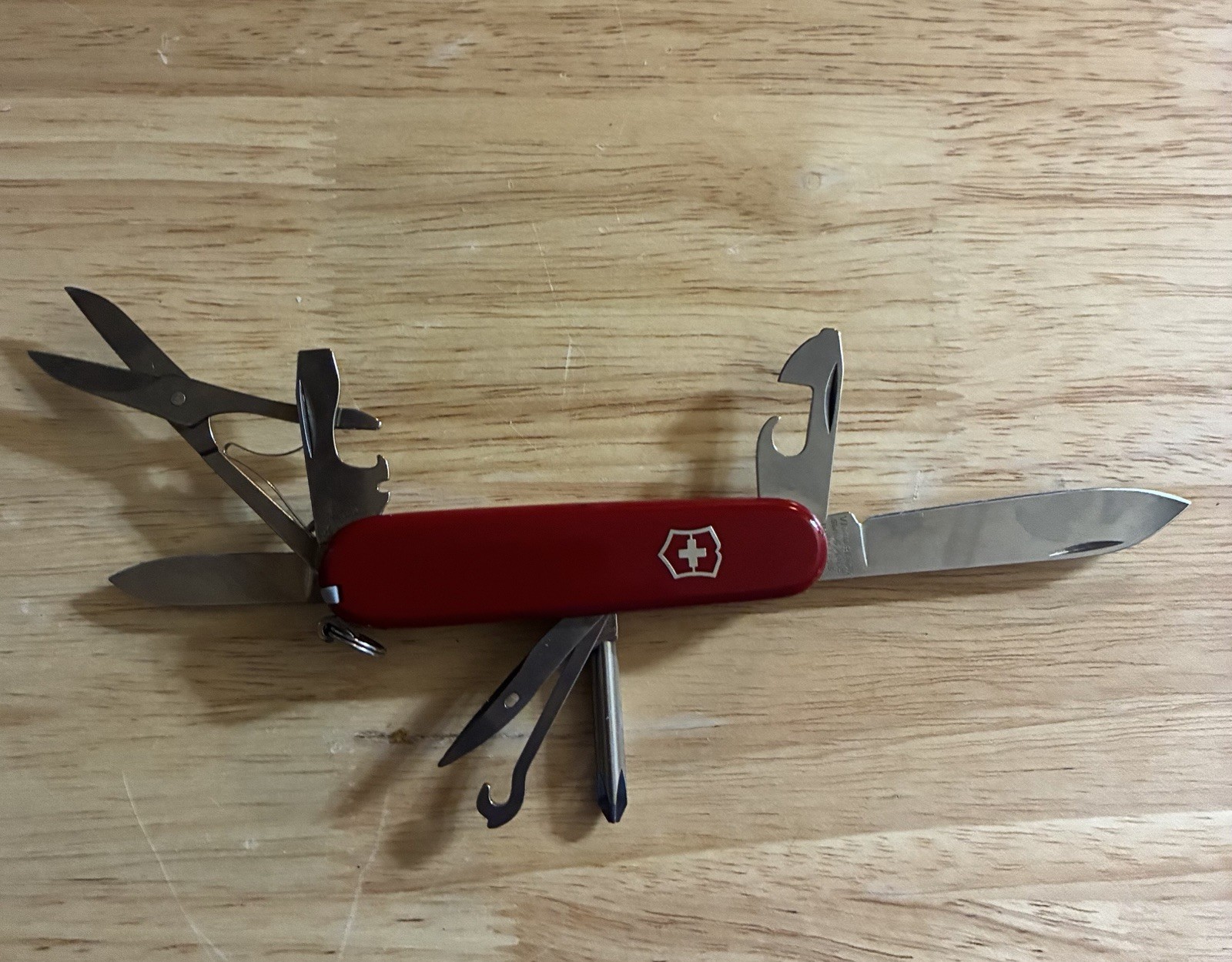 Victorinox Swiss Army Tinker Red 9-Tool Multi-Tool w/ Sheath/Case Lanyard