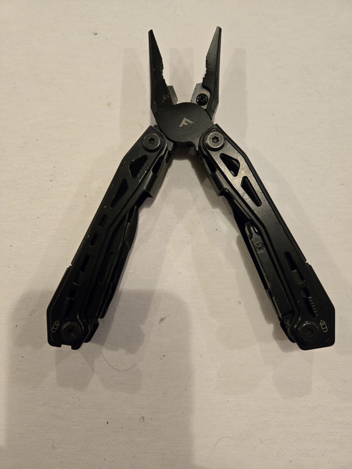 FLISSA 16-in-1 Stainless Steel Multitool Pliers Folding Pocket Tool, Black