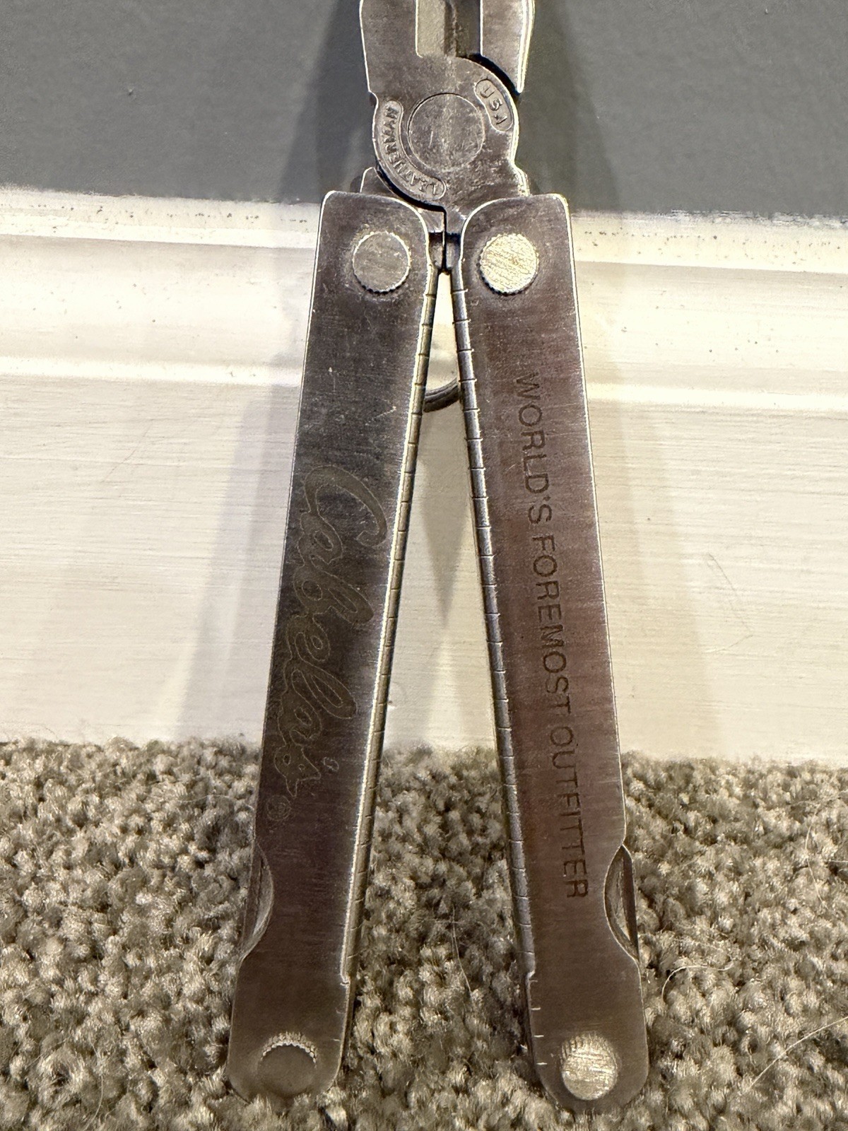 Cabelas Letherman Multi Tool Silver With Ring Made In USA Good Condition