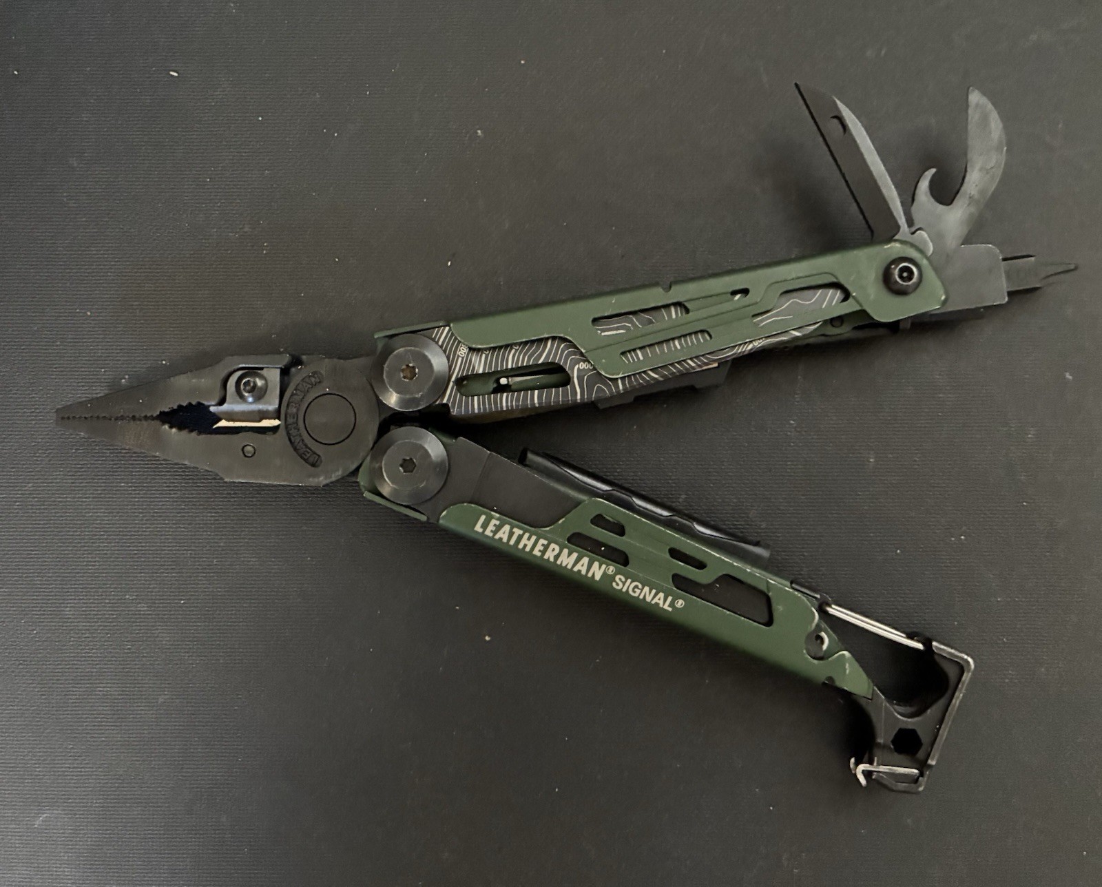 LEATHERMAN SIGNAL USA MULTI-TOOL TOPOGRAPHICAL PRINT KNIFE CAMPING HIKING FISH
