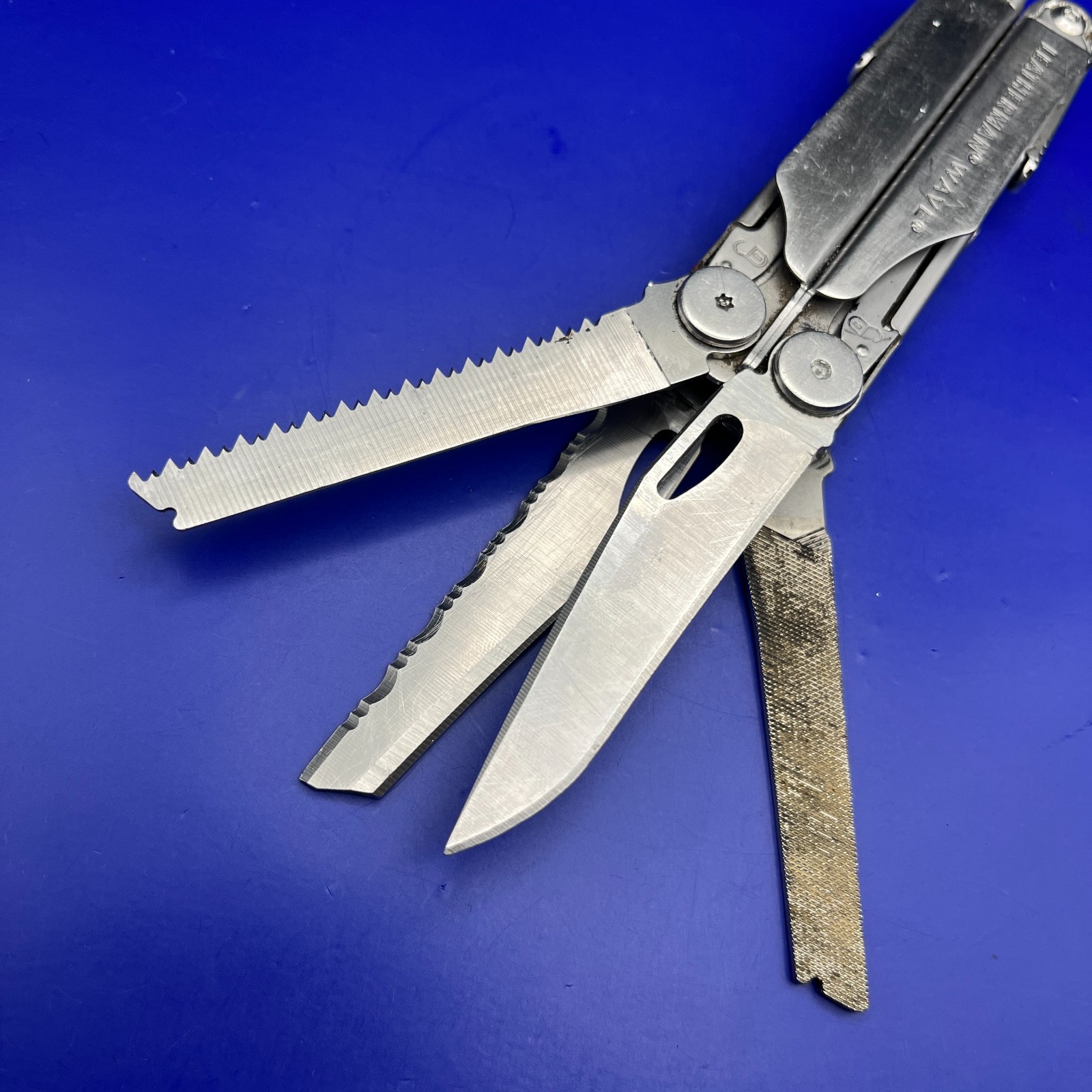 Leatherman Wave Multi-Tool w/ Sheath