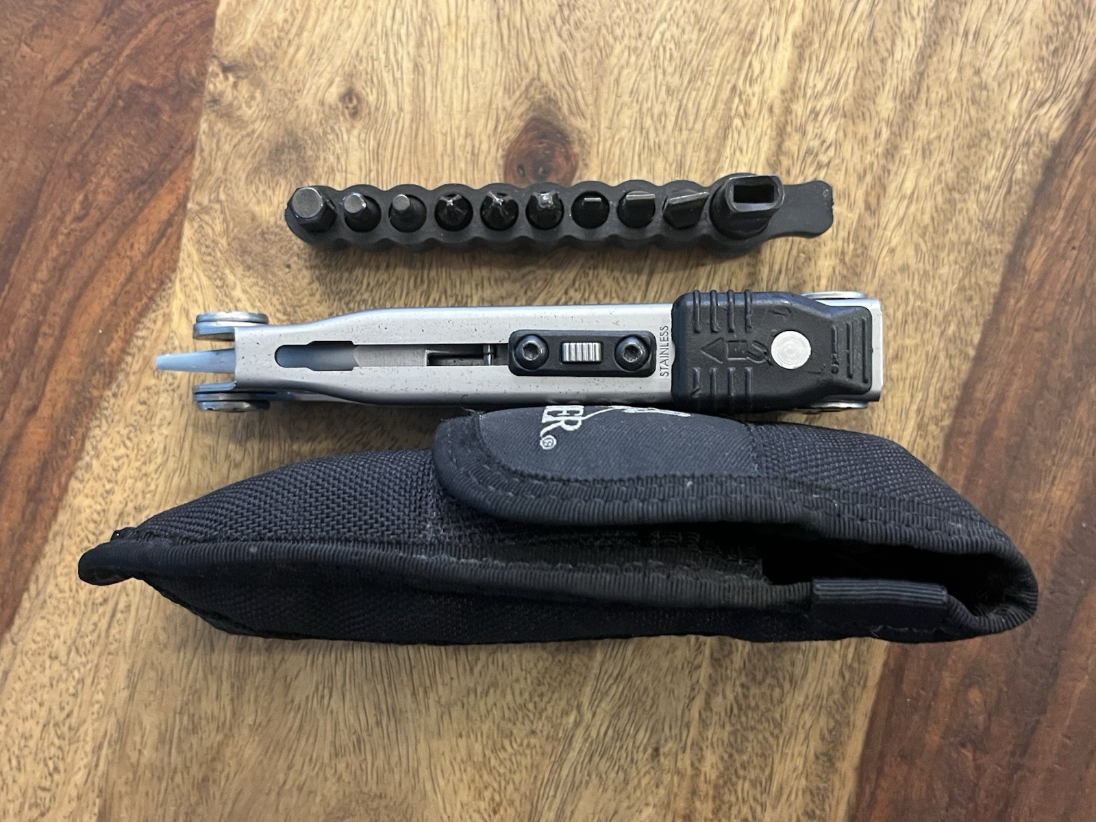 Gerber Multi Tool DIESEL w/Gerber BEAUTIFUL Sheath & Set Of Bits VERY NICE!!