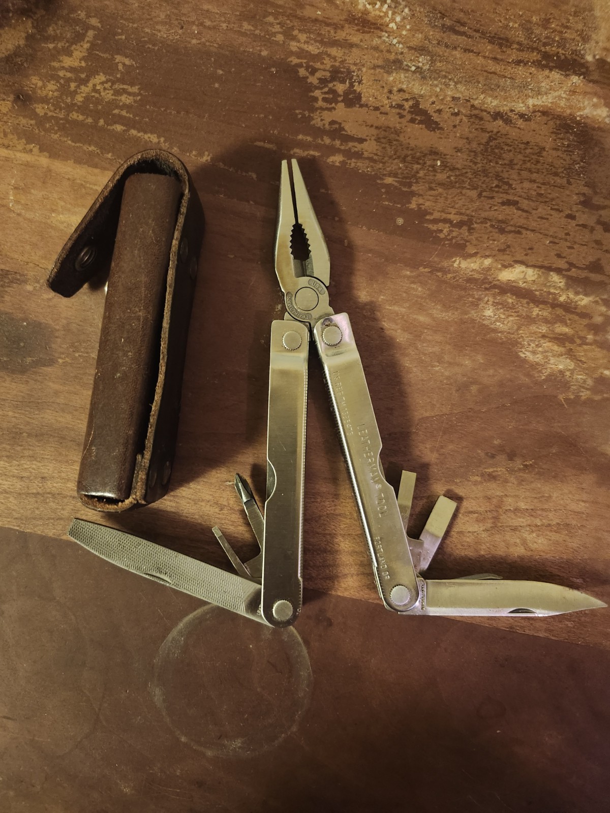 Vintage Original Leatherman Multi-Tool Portland OR TM “0895” w/ Leather Sheath