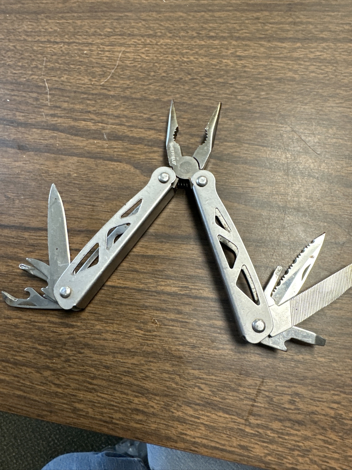 Sheffield Multi Tool Pliers Knife Pliers Style 9-in-1