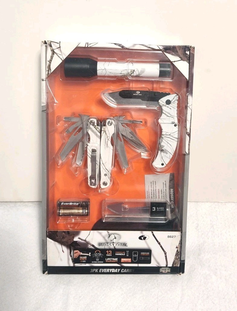 Mossy Oak 3 PK Everyday Carry Gift Set – Flashlight – Multi tool – Blade A11