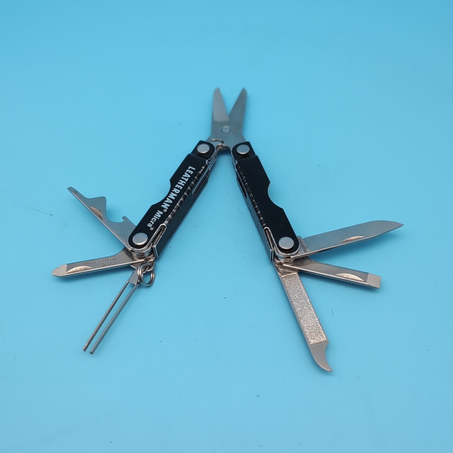 Leatherman MICRA Multi-Tool Black Scissors Knives Tweezers MORE Q66
