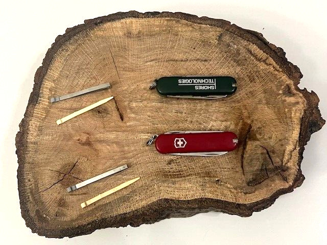 Lot of 2 Victorinox SWISS Army RED & GREEN Small Multi TOOLS Pocket Knife -Great