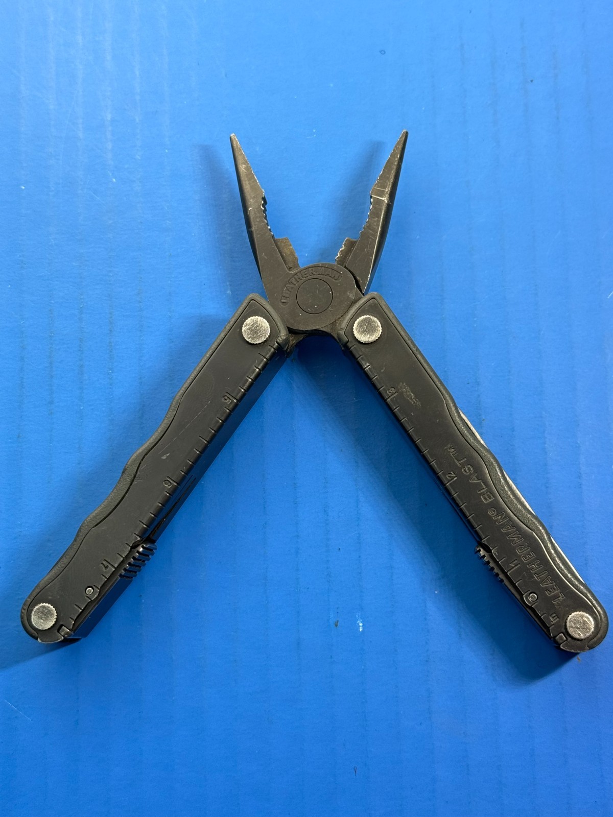 Leatherman BLAST Multi-Tool Black Oxide Multitool w/ Knife Pliers – Parts/Repair