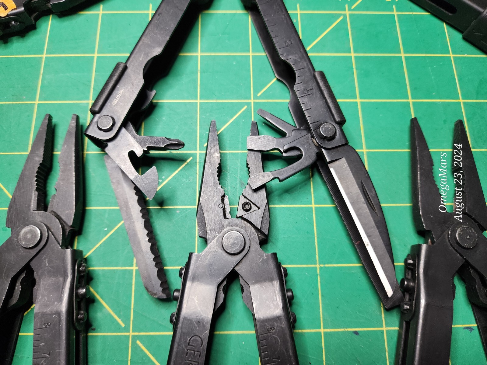 Gerber black MP 600 x1(ONE) per. Multi-Plier 600 Excellent, W/ Sheath, READ