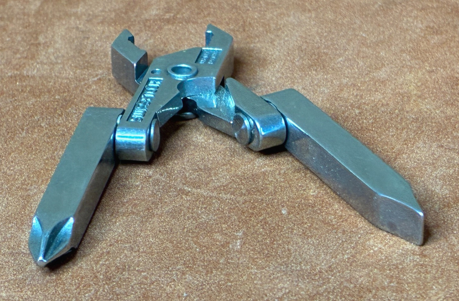SWISS + TECH Micro Tech Stainless Multi Tool Pliers Screwdrivers ~ EXC Condition