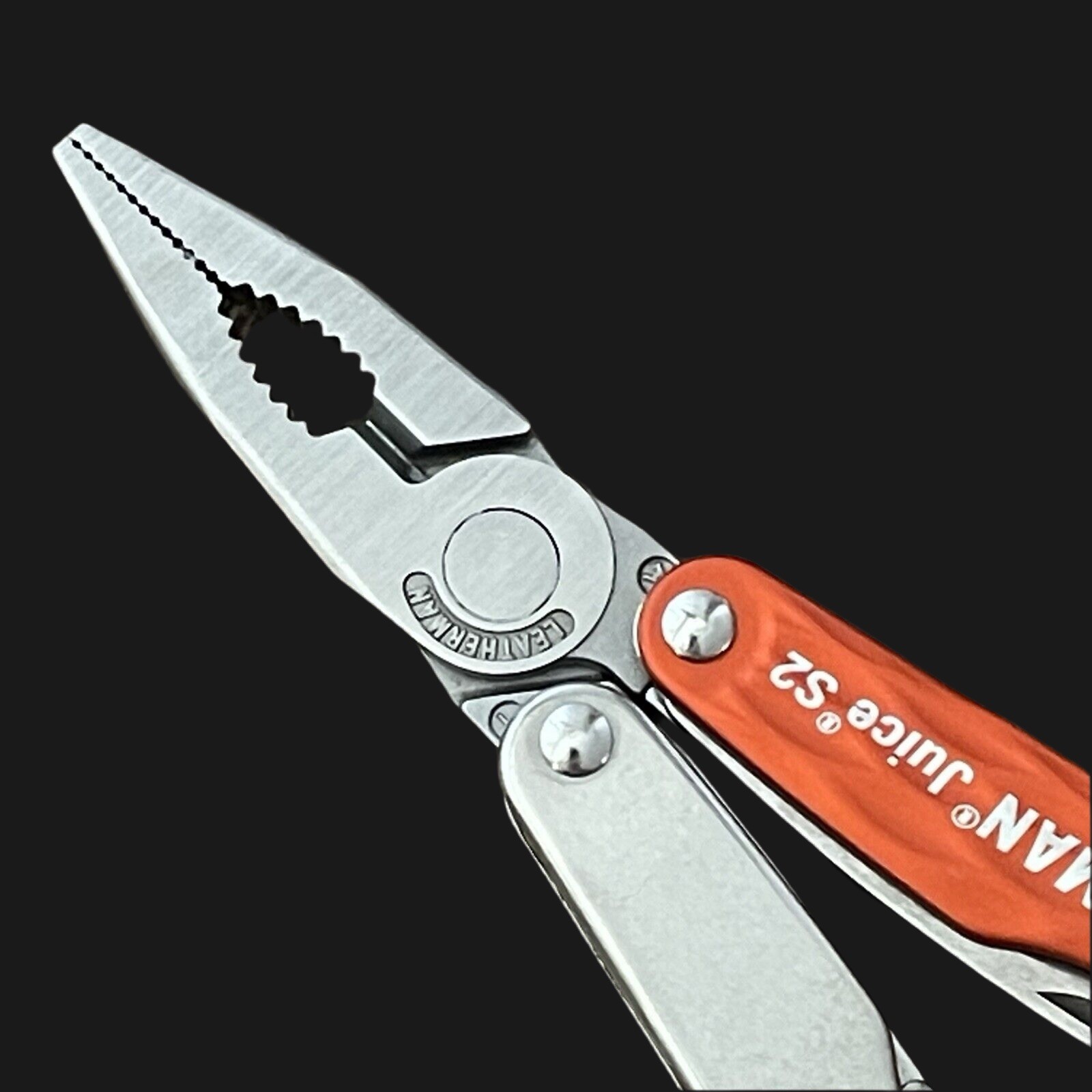 Leatherman Juice S2 Cinnabar Orange multitool with ballistic nylon sheath