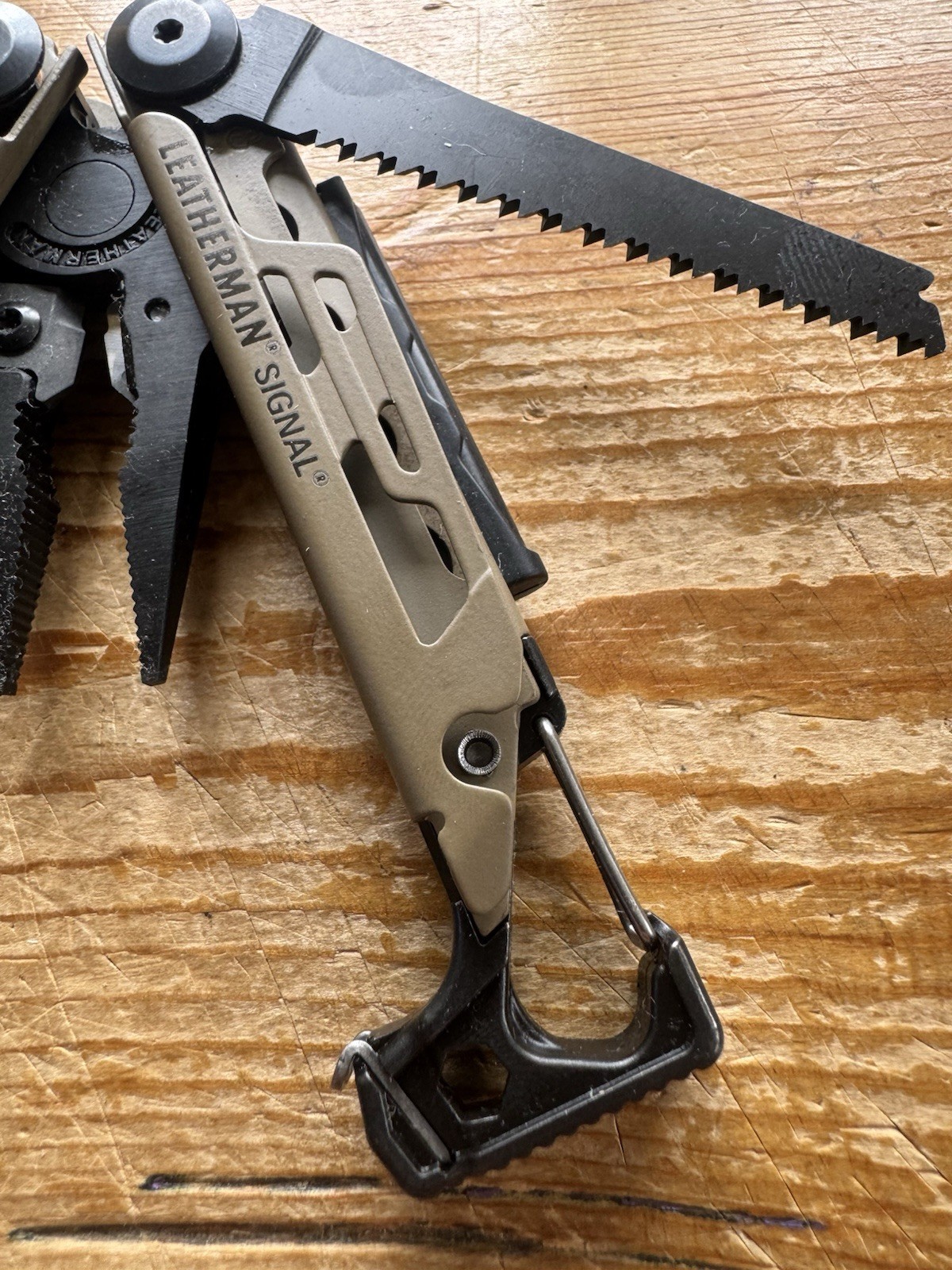 Leatherman Signal Multitool Coyote Tan Black Oxide – Factory Replacement NEW