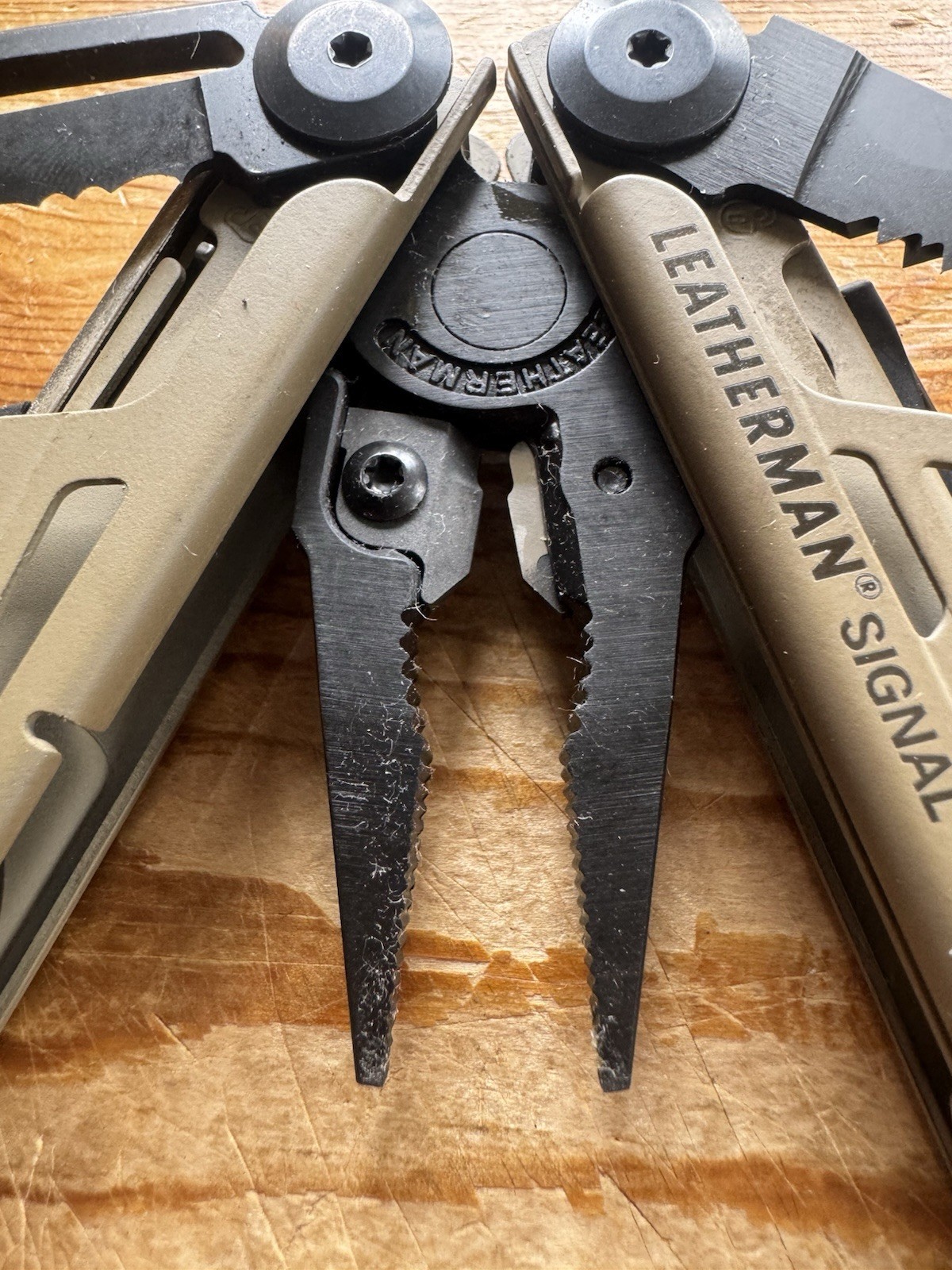 Leatherman Signal Multitool Coyote Tan Black Oxide – Factory Replacement NEW