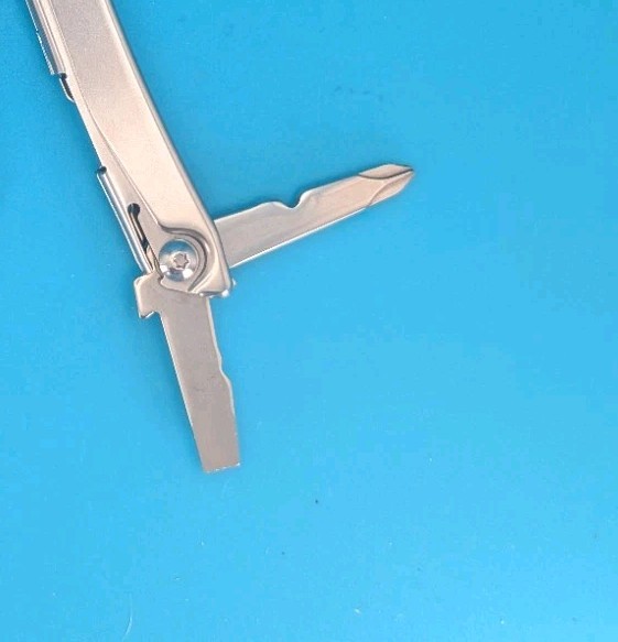 Leatherman Rev 3.8″ Multi-Tool, Stainless!