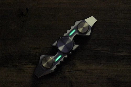 Titanium+Brass Hand Twisting Spinning Top Crowbar Bottle Opener Spinner Gyro Toy